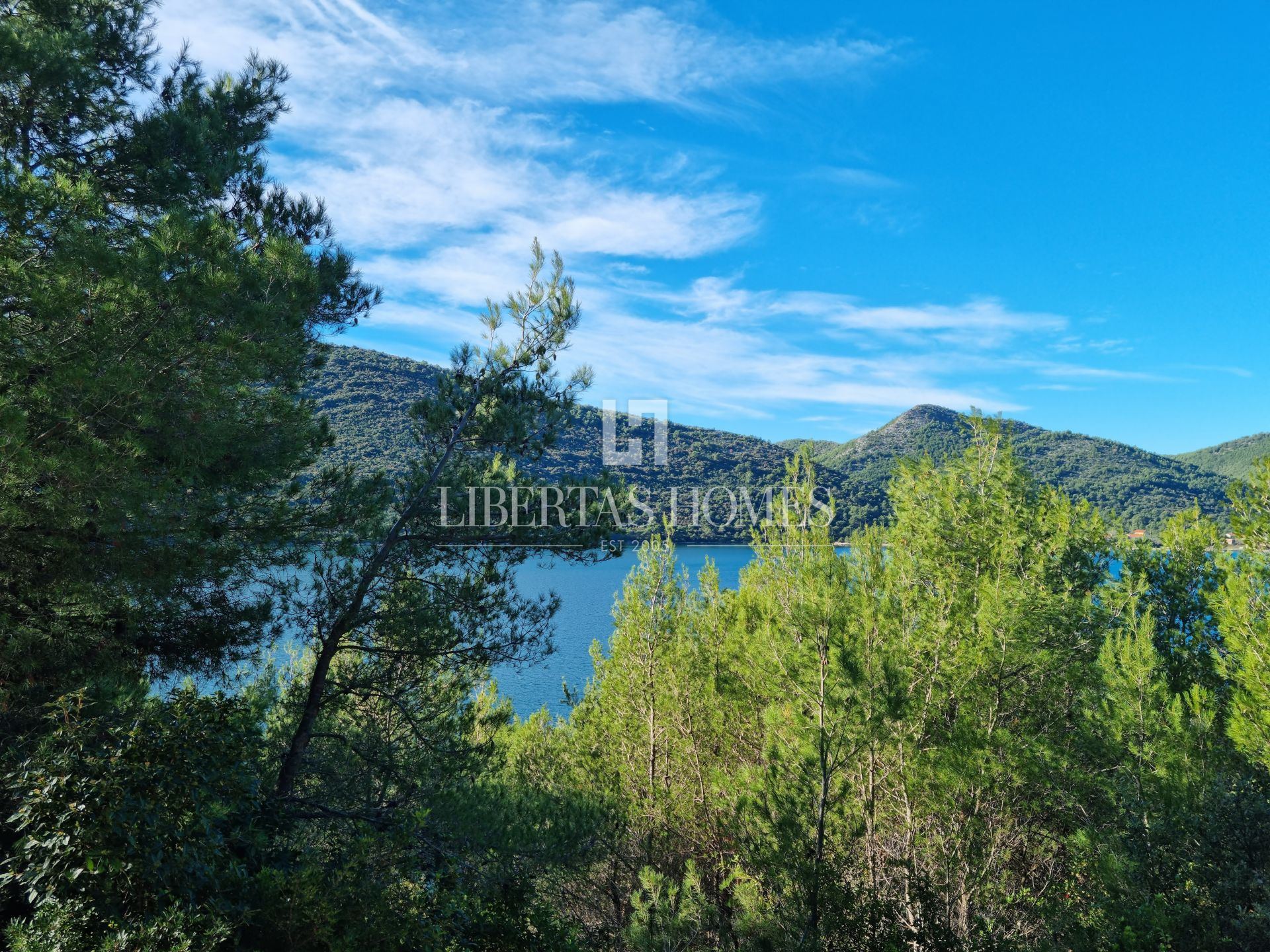 Terreno u Stonu, 216904m²