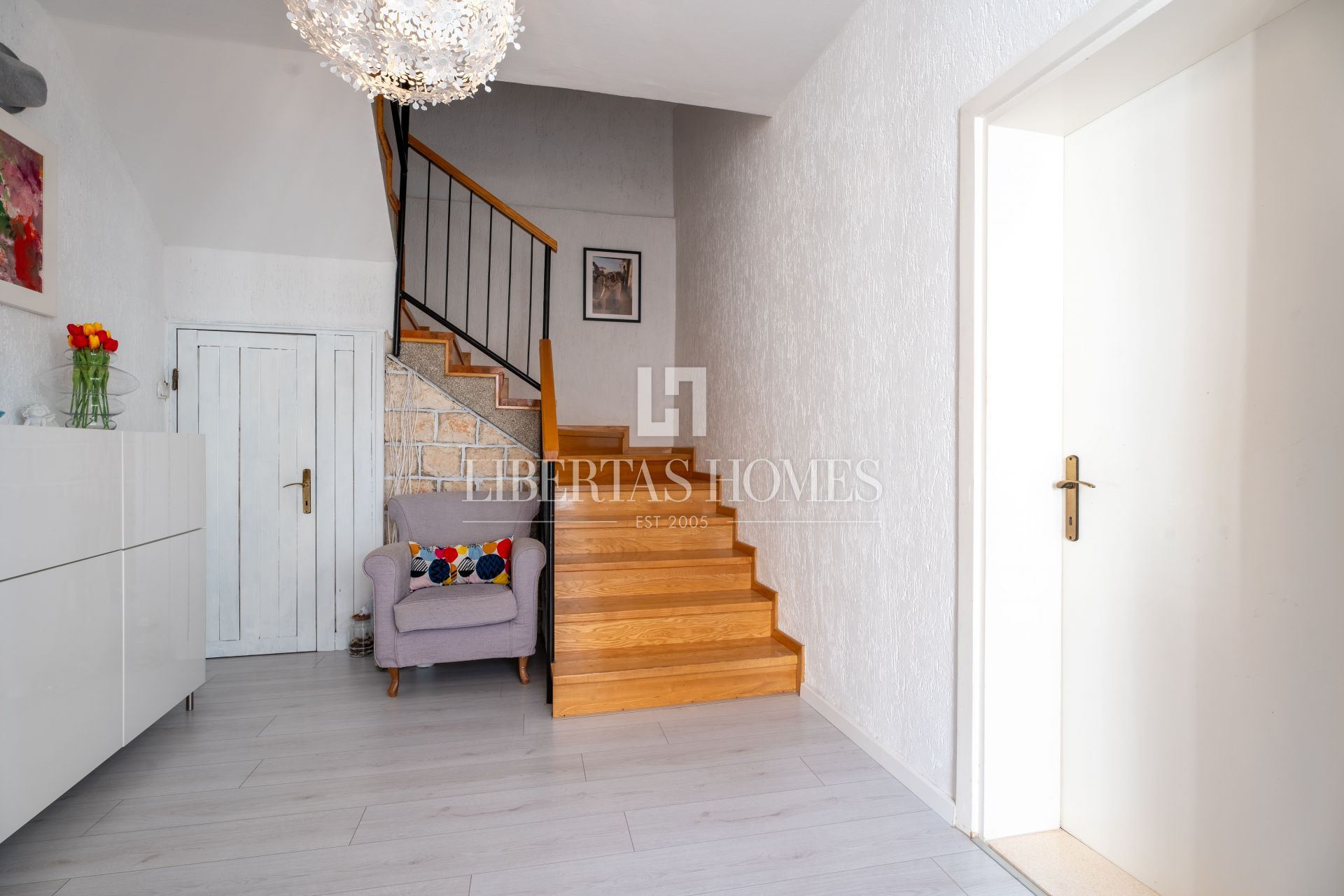 Haus u Dubrovniku, 283m², 5 soba, slika 3
