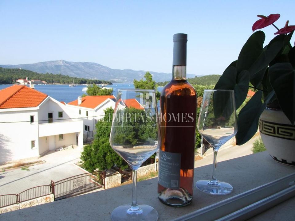 House u Korčuli, 271m², 7 soba