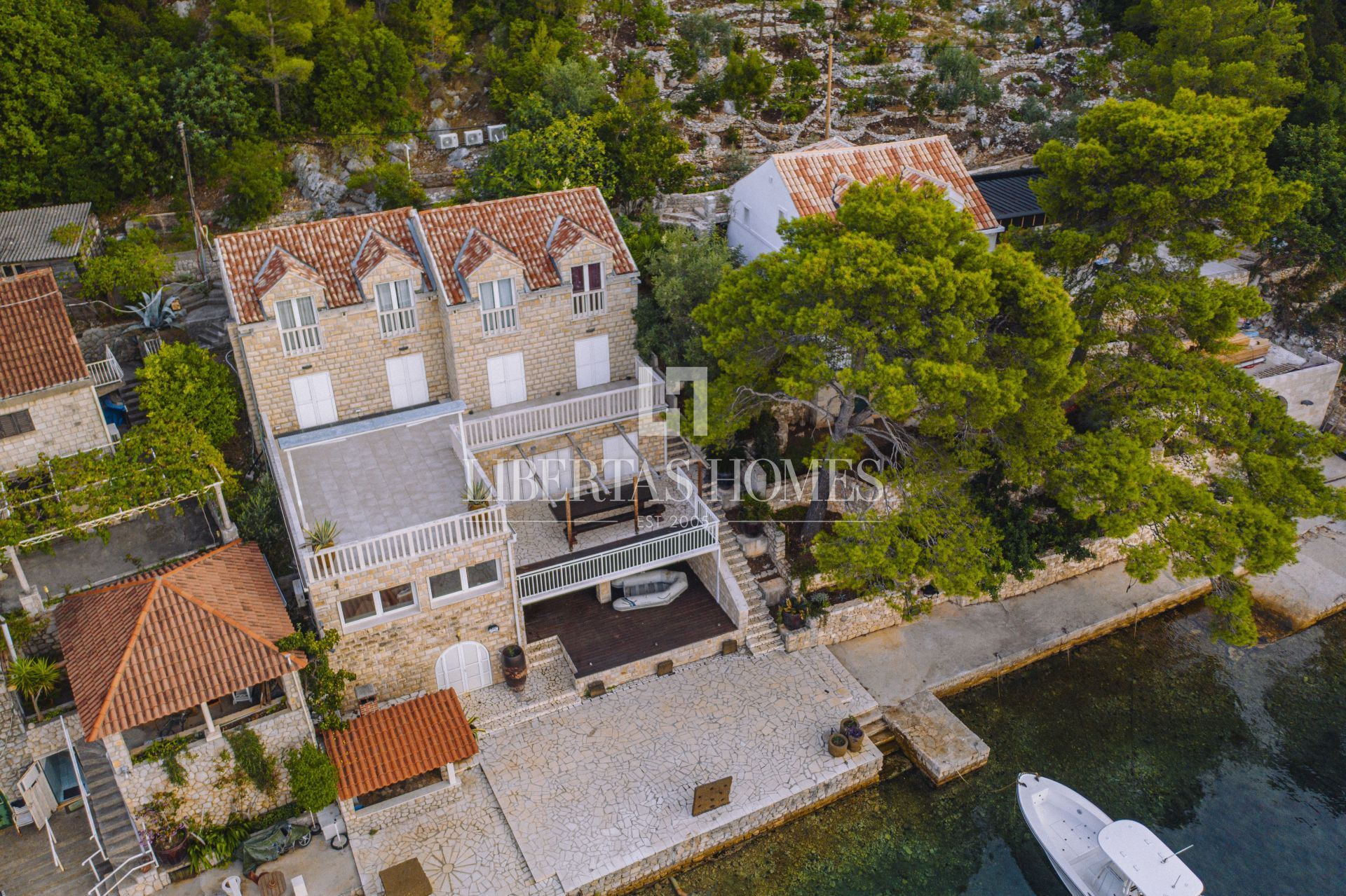 Kuća u Stonu, 158m², 6 soba, slika 2