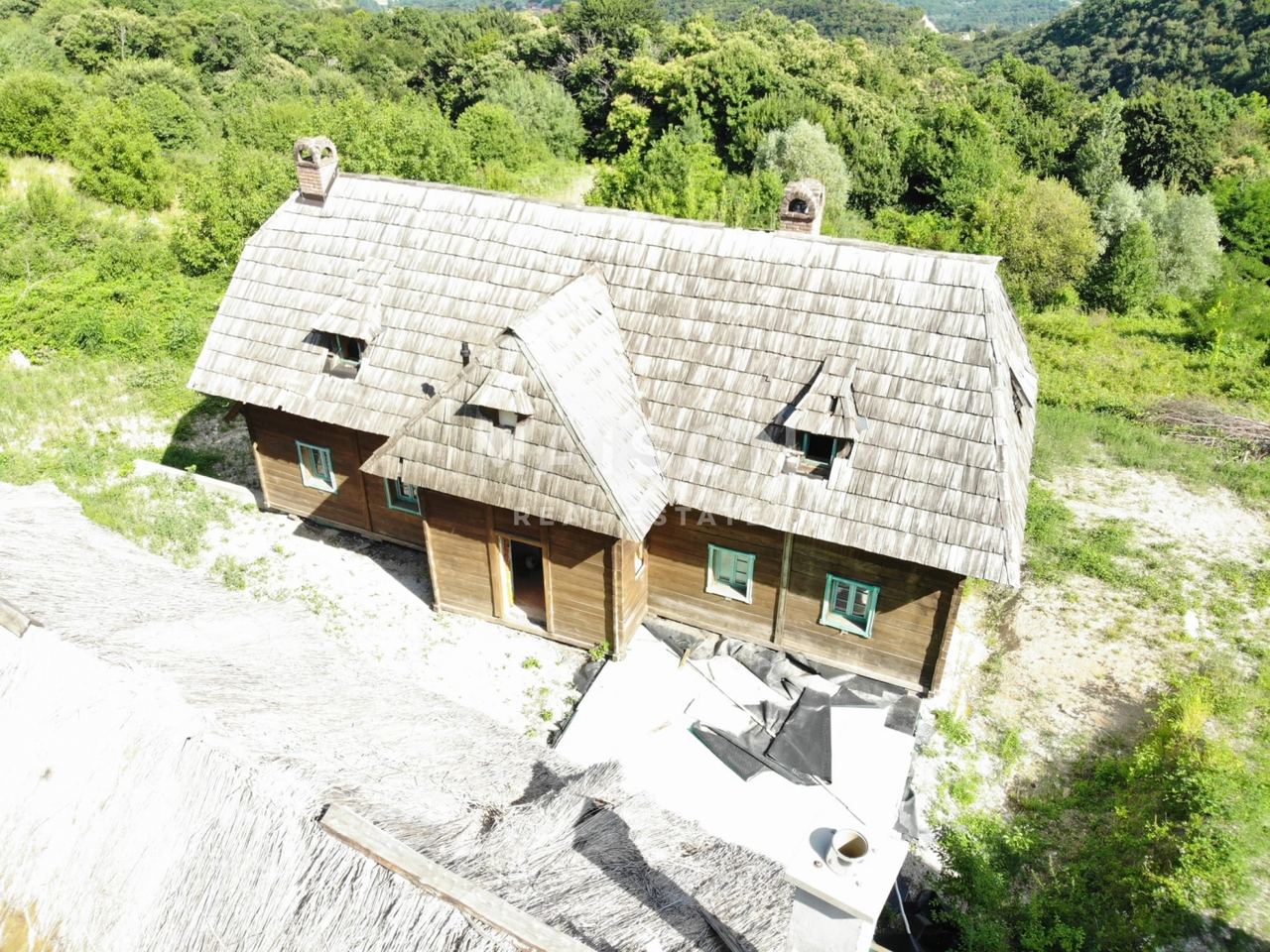 Kuća u Samoboru, 1000m², 10 soba, slika 3