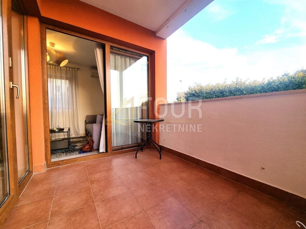 Stan u Novigradu, 42.7m², 1 soba