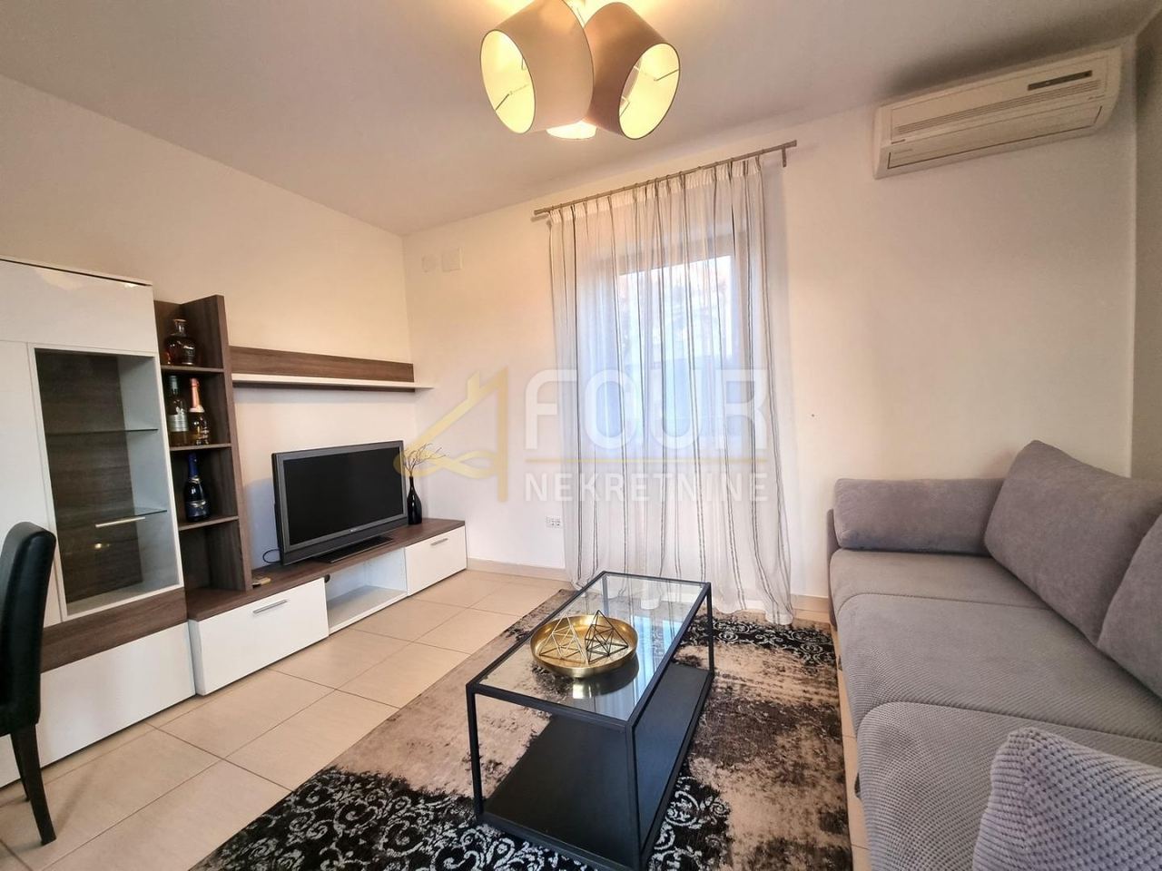 Stan u Novigradu, 42.7m², 1 soba, slika 4