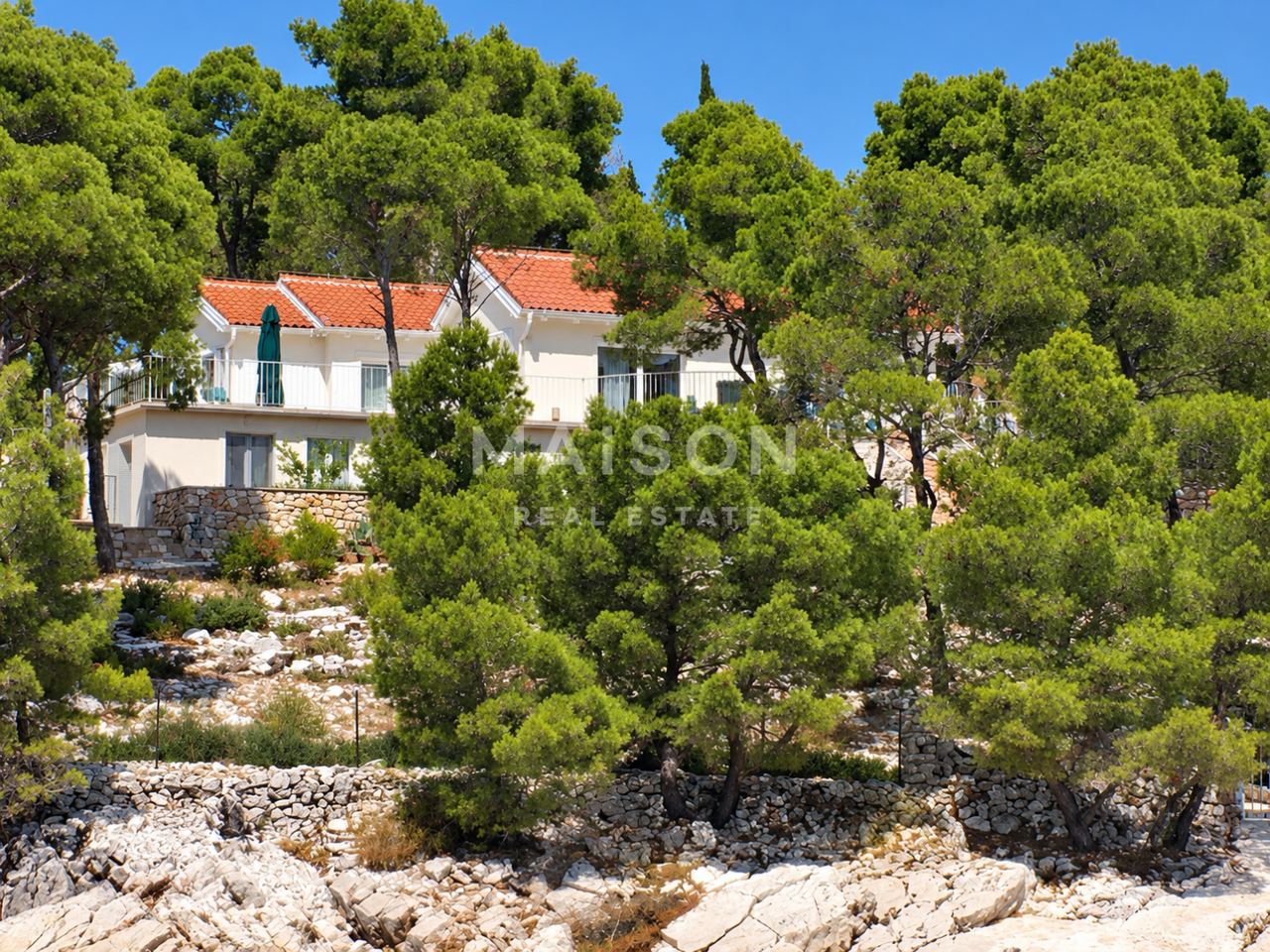House u Milni, 336m², 3 sobe, slika 3
