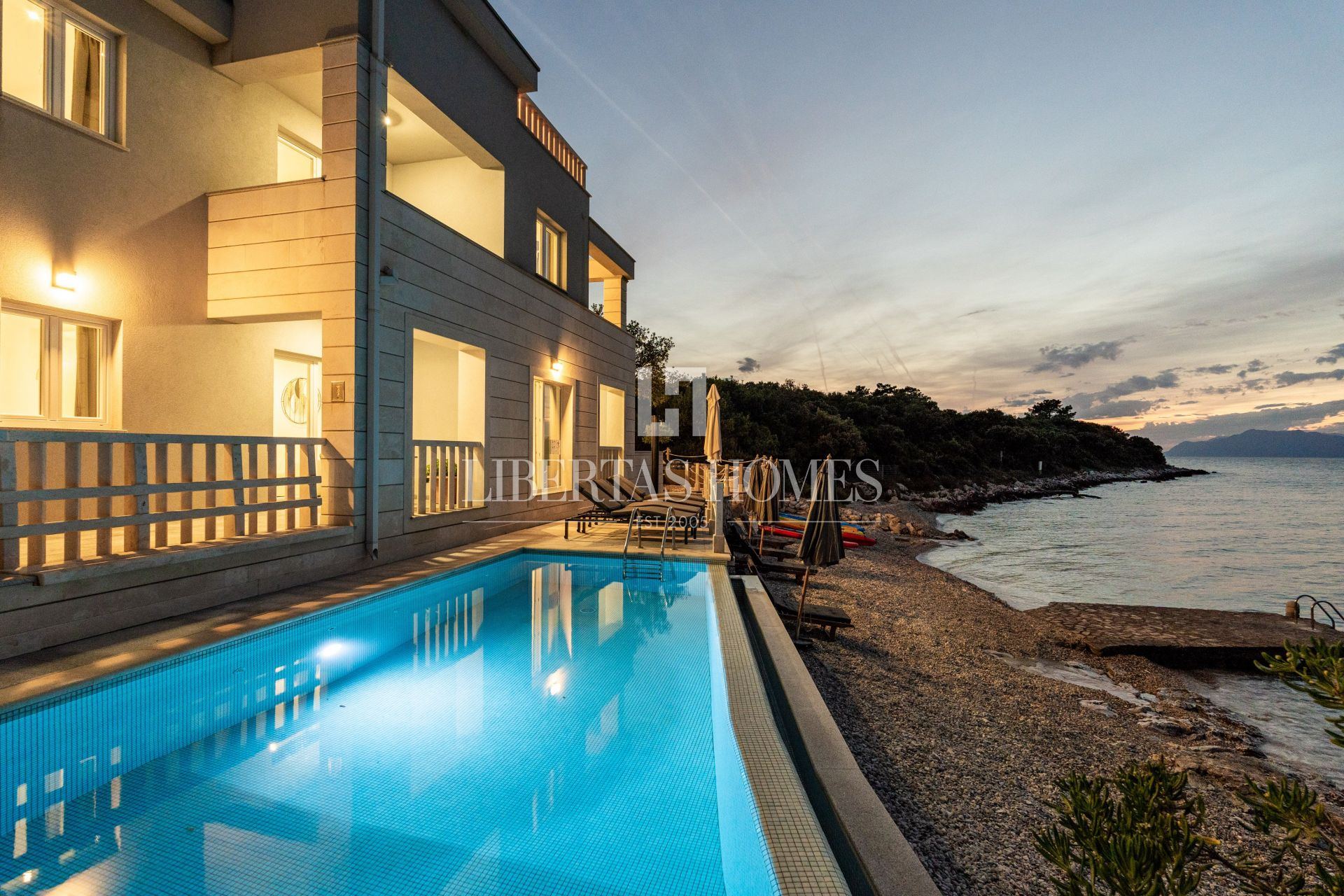 Casa u Pelješcu, 320m², 6 soba, slika 5