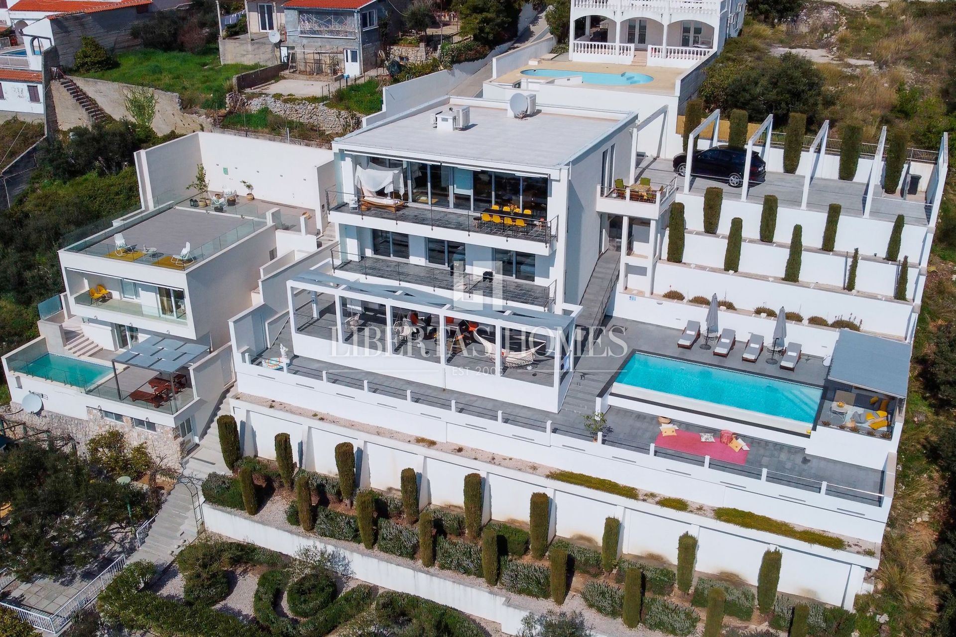 Haus u Dubrovniku, 6782m², 6 soba