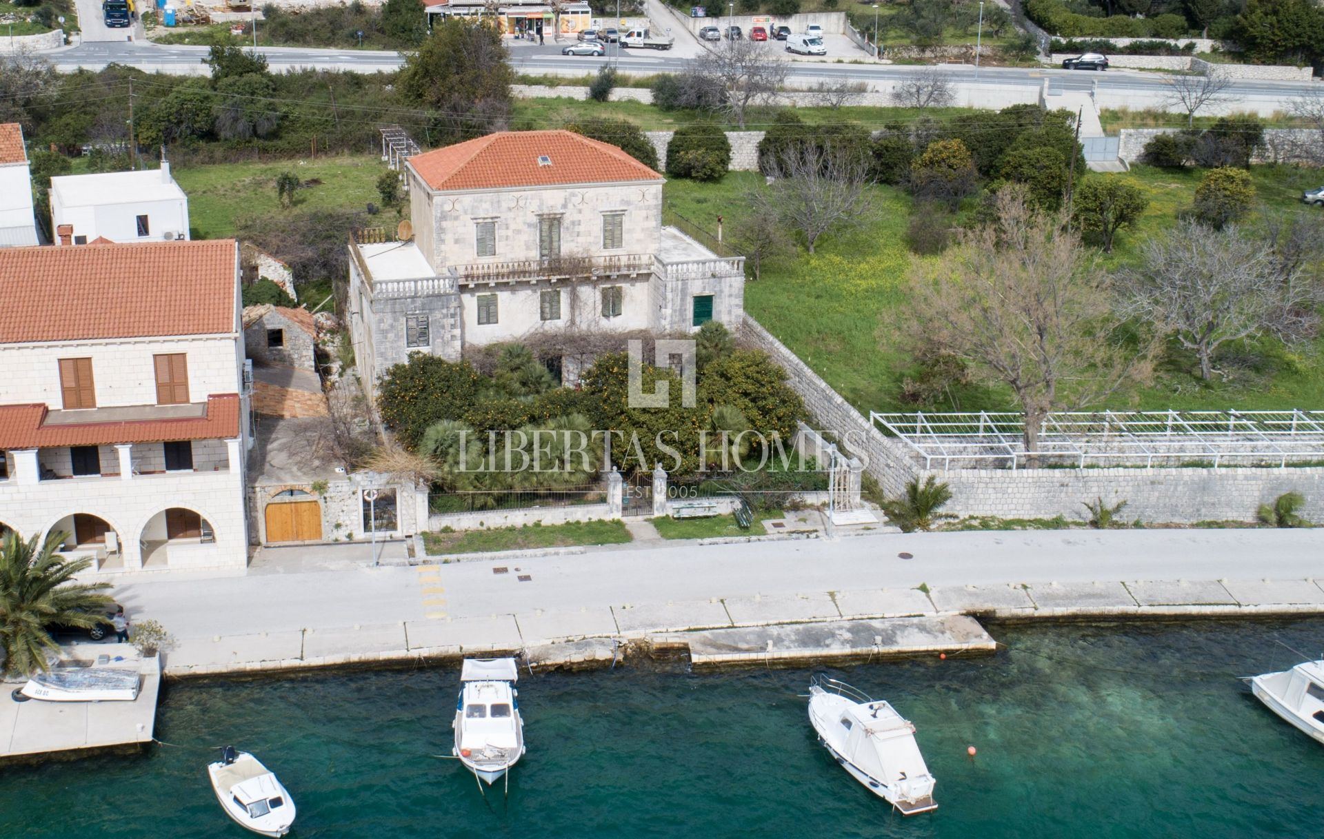Casa u Dubrovniku, 600m², 8 soba