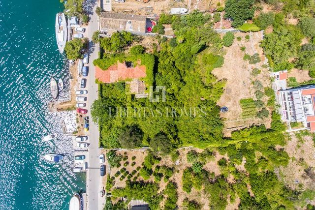 House u Dubrovniku, 2719m², 8 soba, slika 5