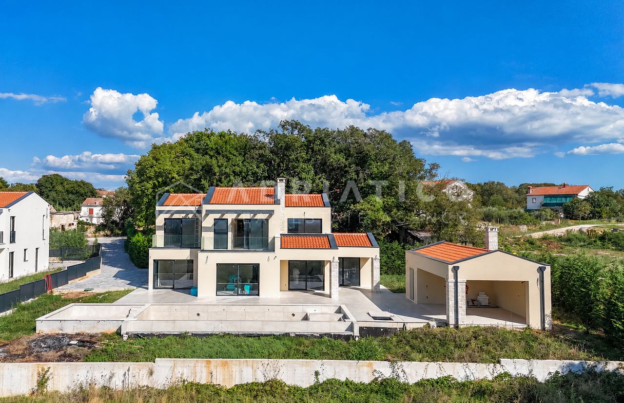 Kuća u Sveti Lovreču, 243m², 4 sobe, slika 3