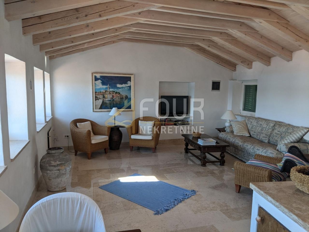 Casa u Rovignu, 160m², 2 sobe, slika 2