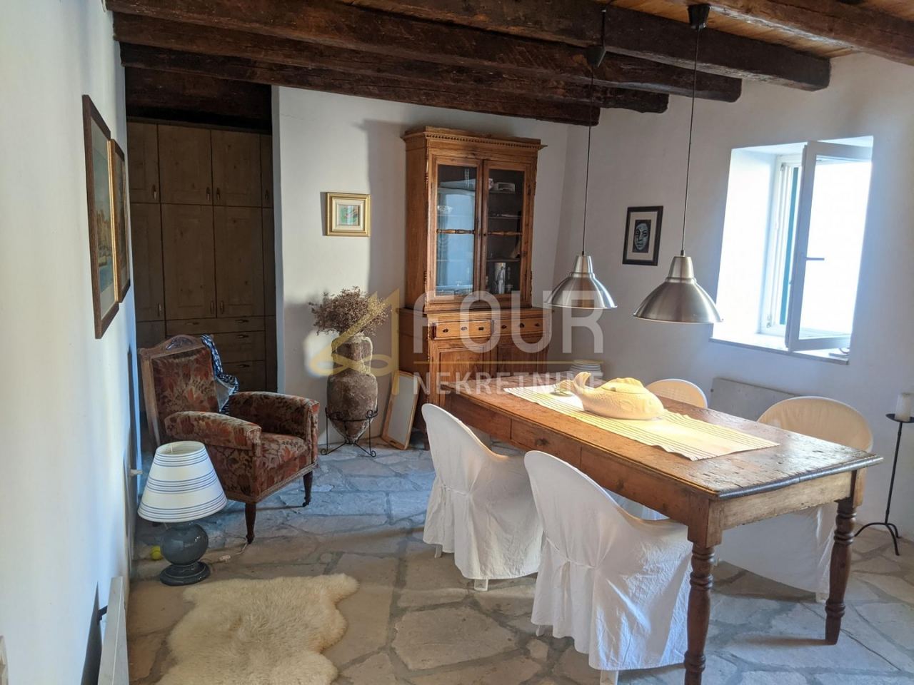 Casa u Rovignu, 160m², 2 sobe, slika 5