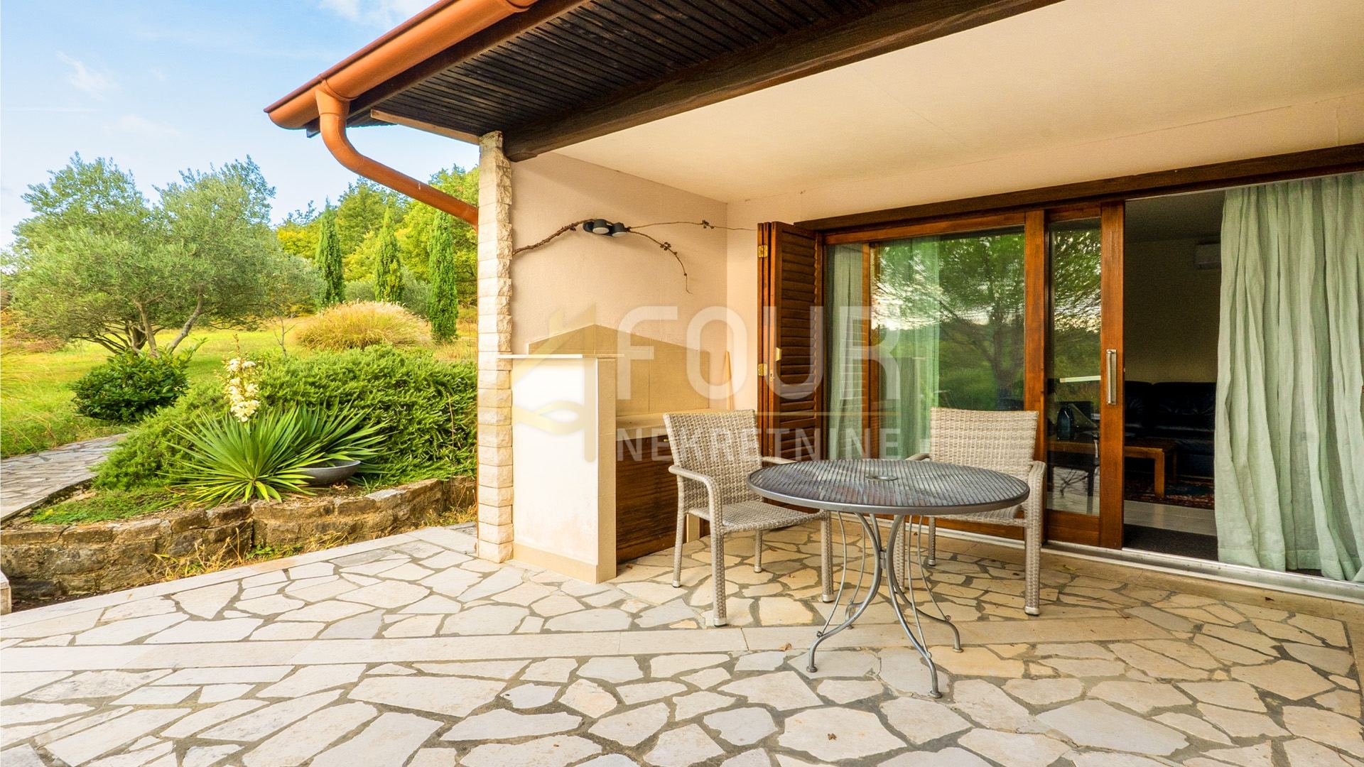 Kuća u Lupoglavu, 103m², 3 sobe