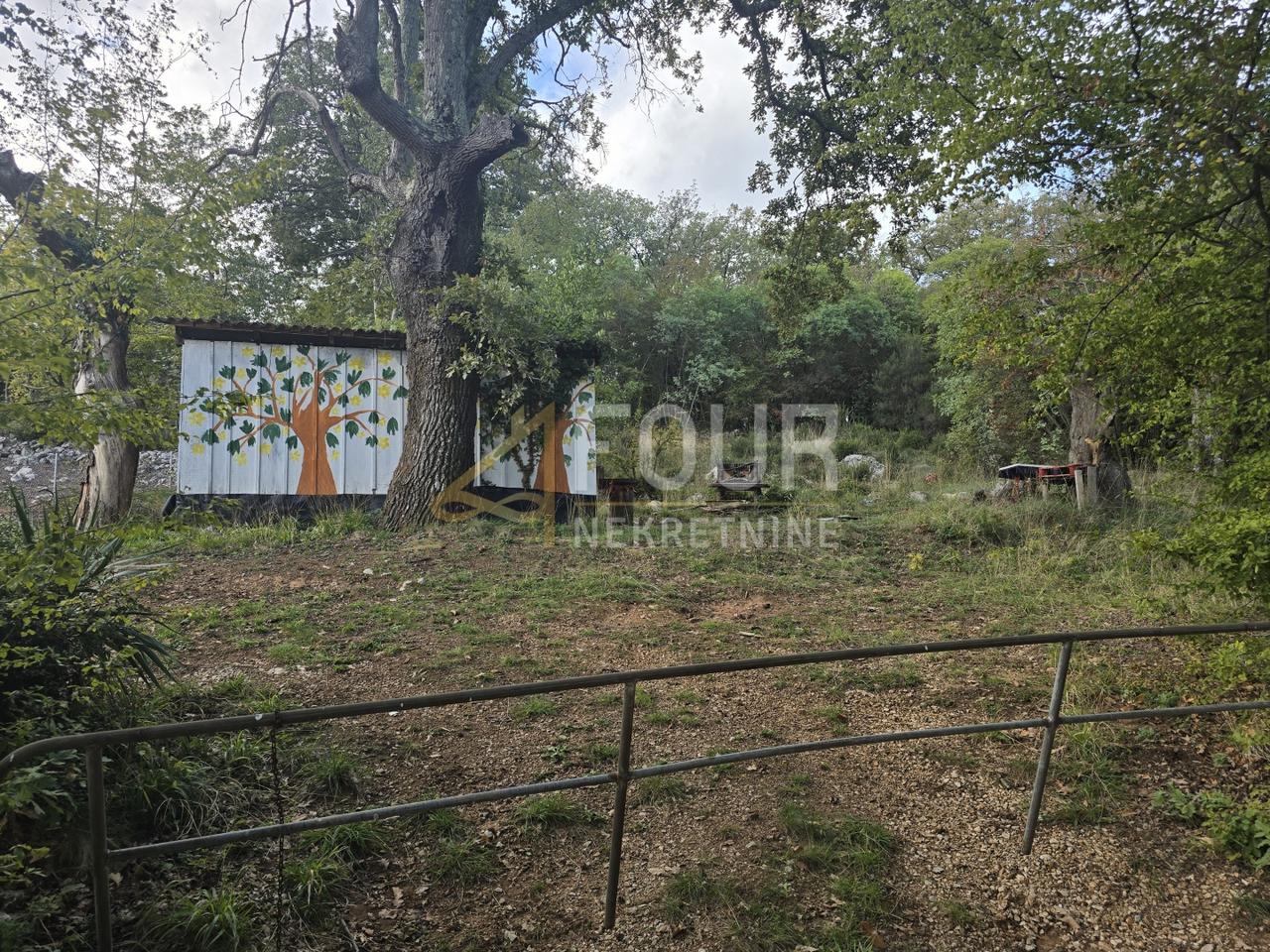 Land u Vrbniku, 846m², slika 5