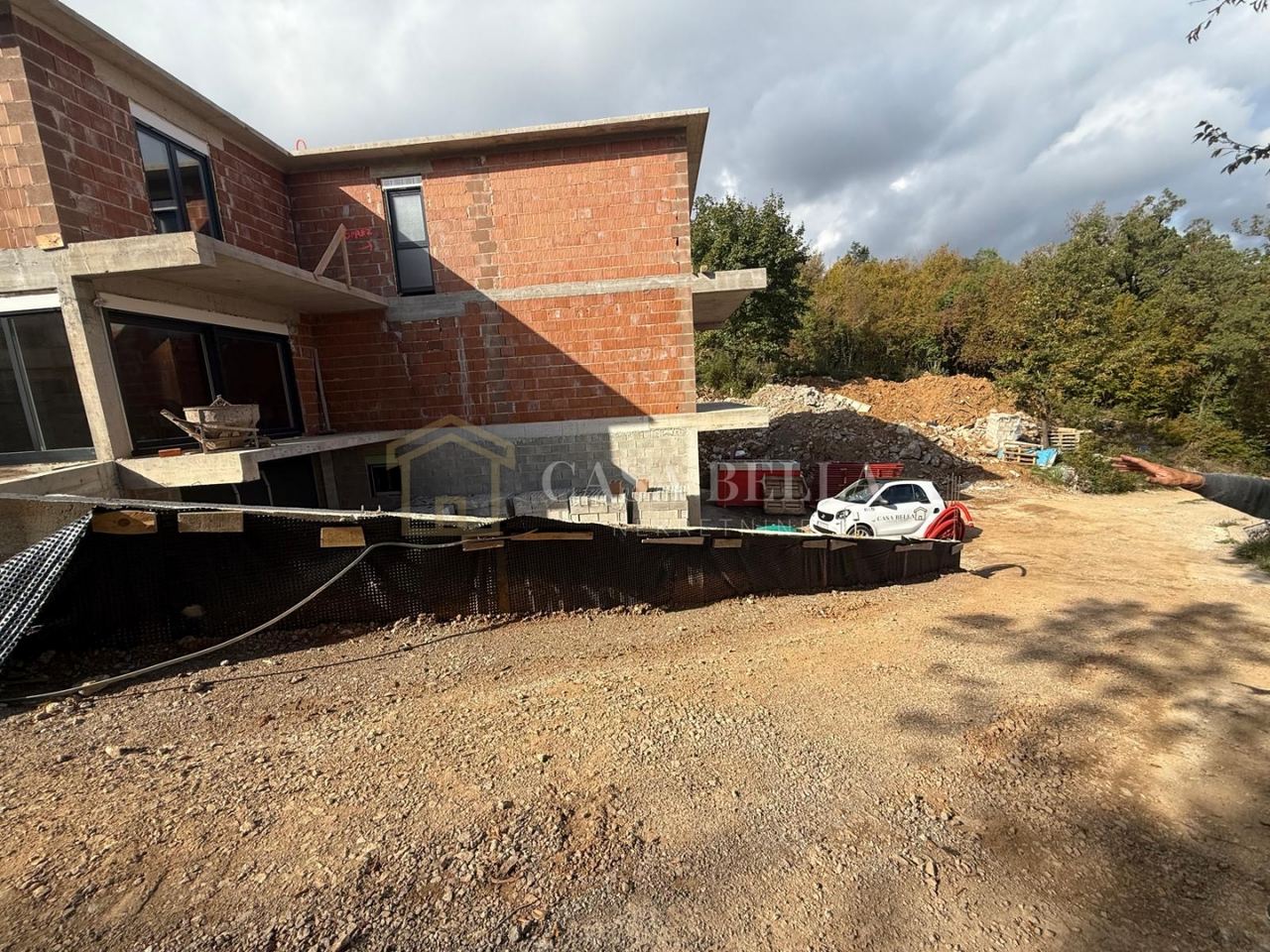 Haus u Matuljiu, 220m², 4 sobe, slika 3