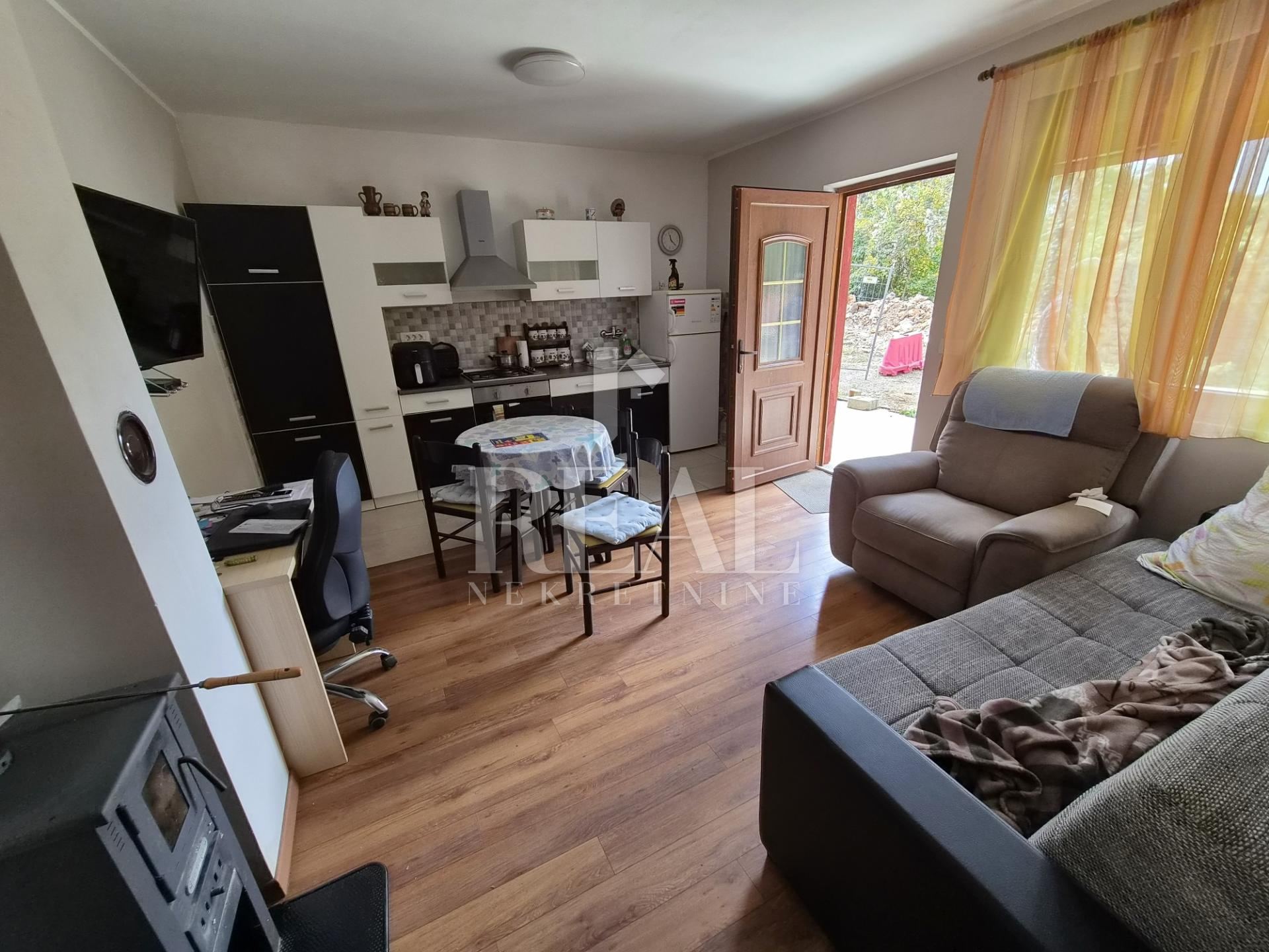Haus u Jelenju, 119m², 1 soba, slika 5