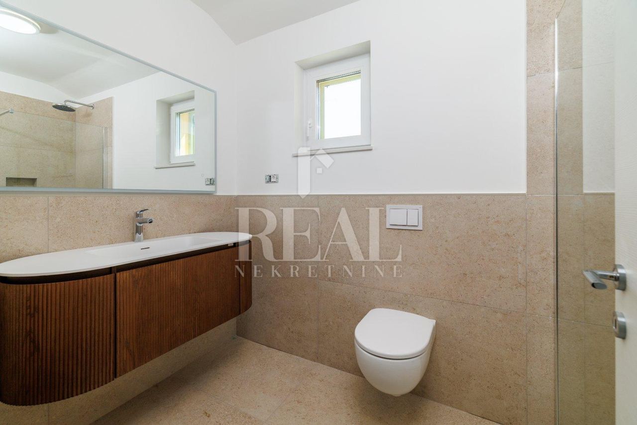 Haus u Crikvenici, 133m², 4 sobe, slika 2