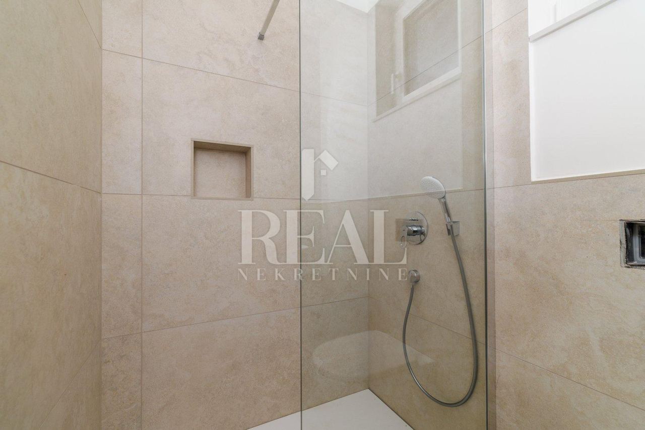 Haus u Crikvenici, 133m², 4 sobe, slika 4