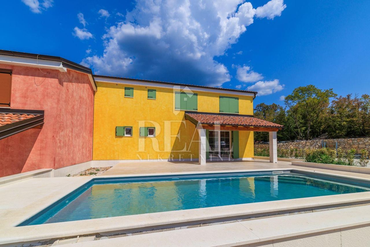 Kuća u Crikvenici, 241m², 4 sobe