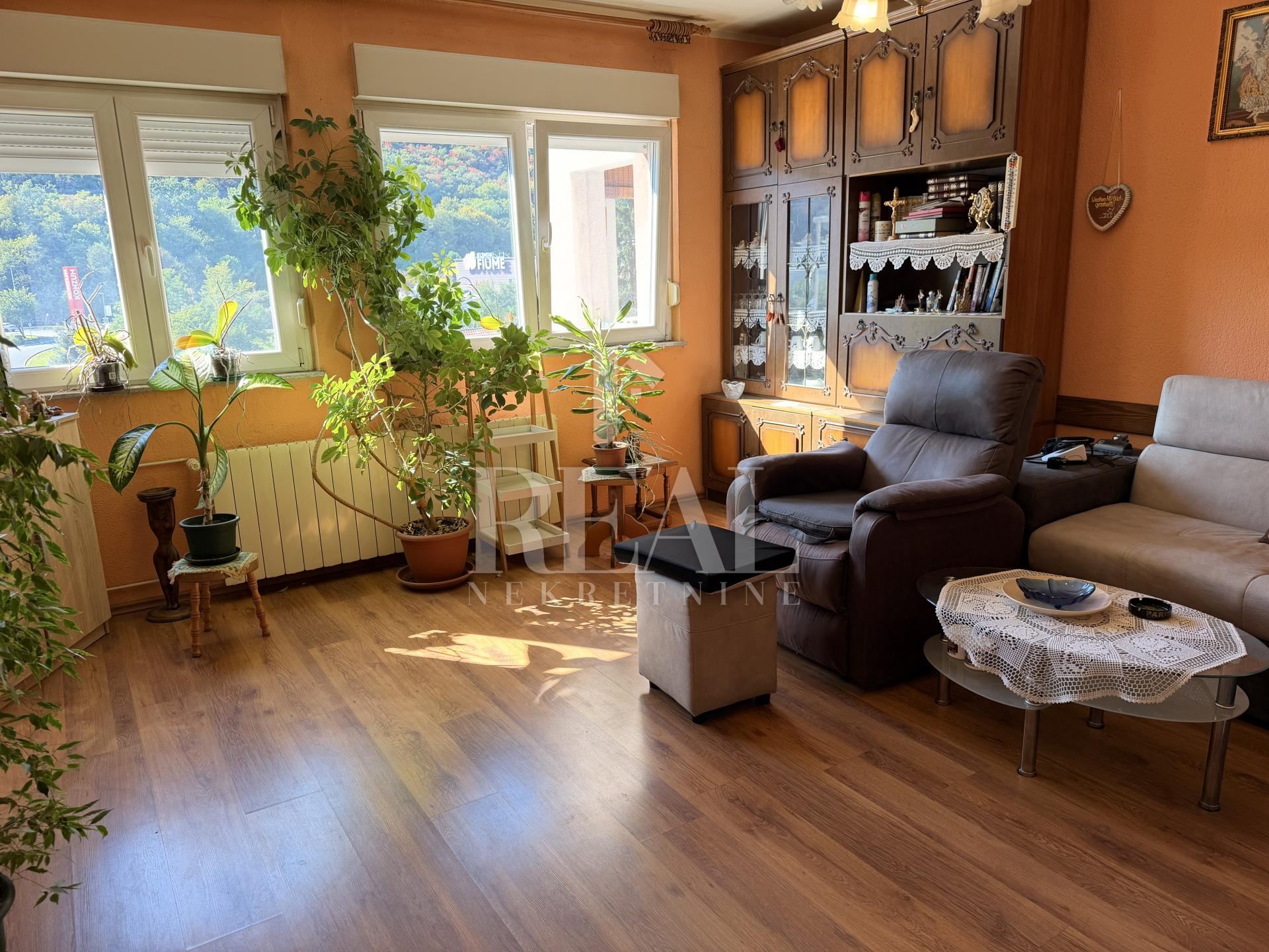 Stan u Rijeci, 75.71m², 3 sobe