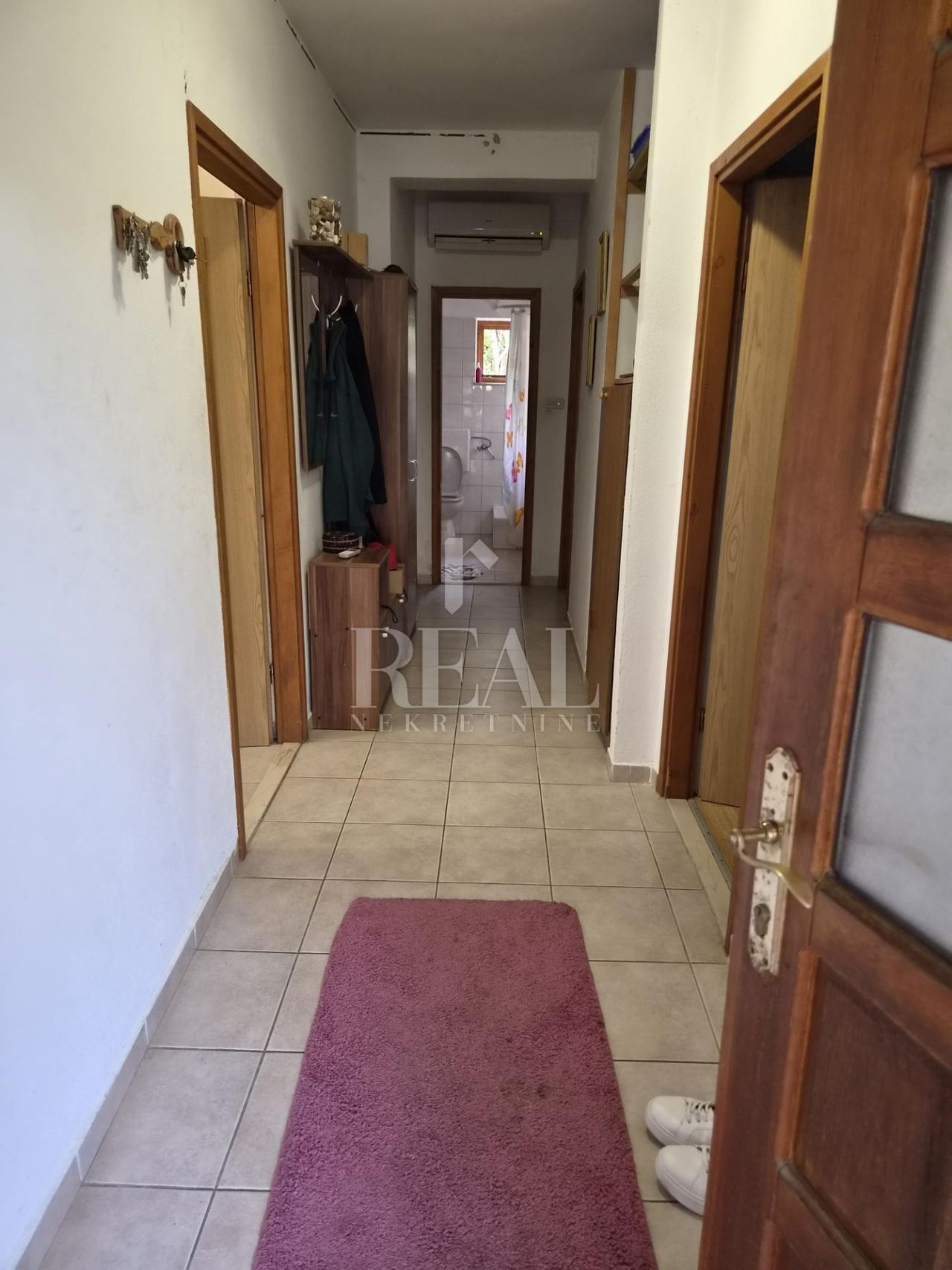 House u Drnišu, 92m², 3 sobe, slika 4