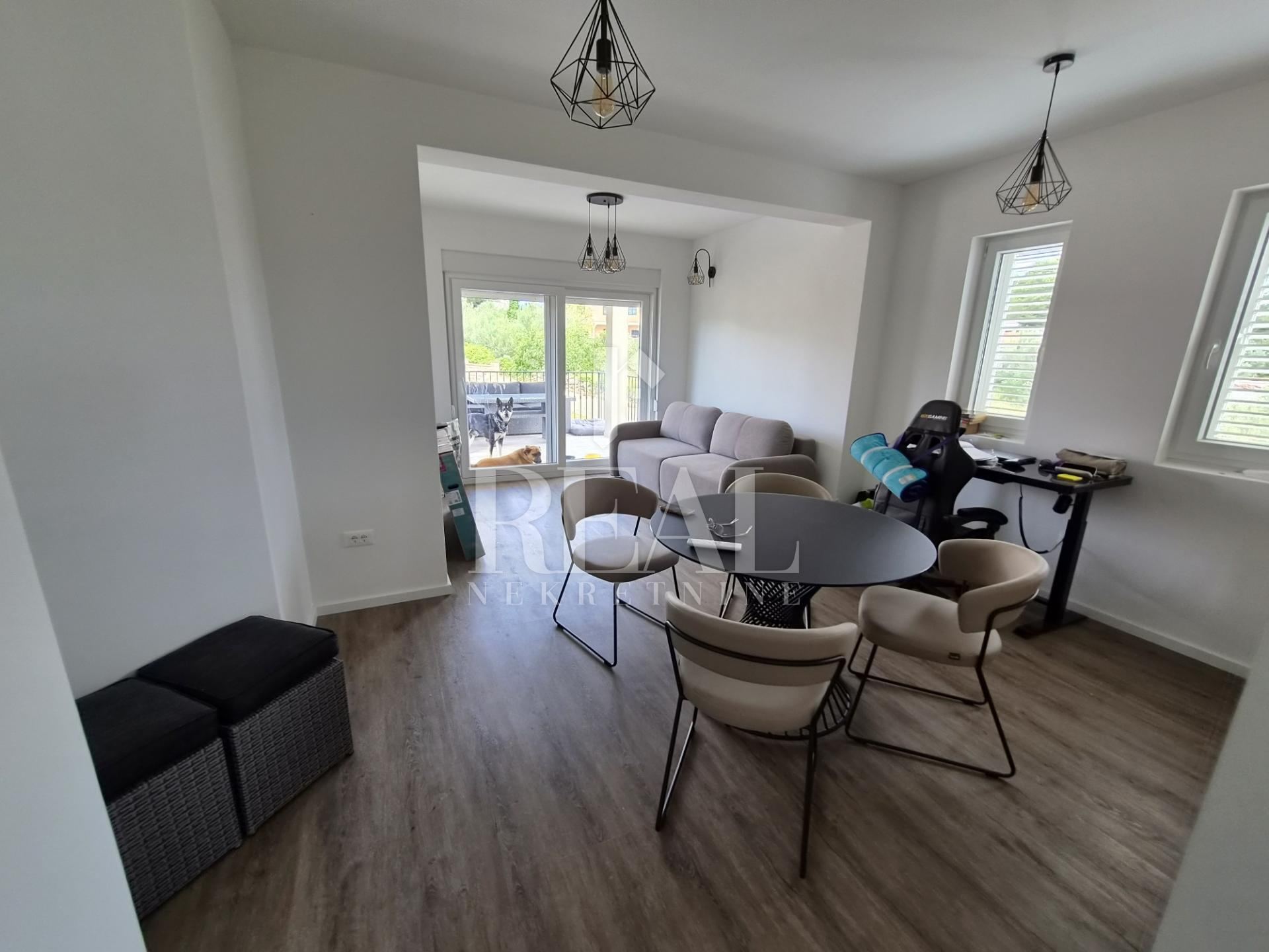 Stan u Pašmanu, 45m², 1 soba
