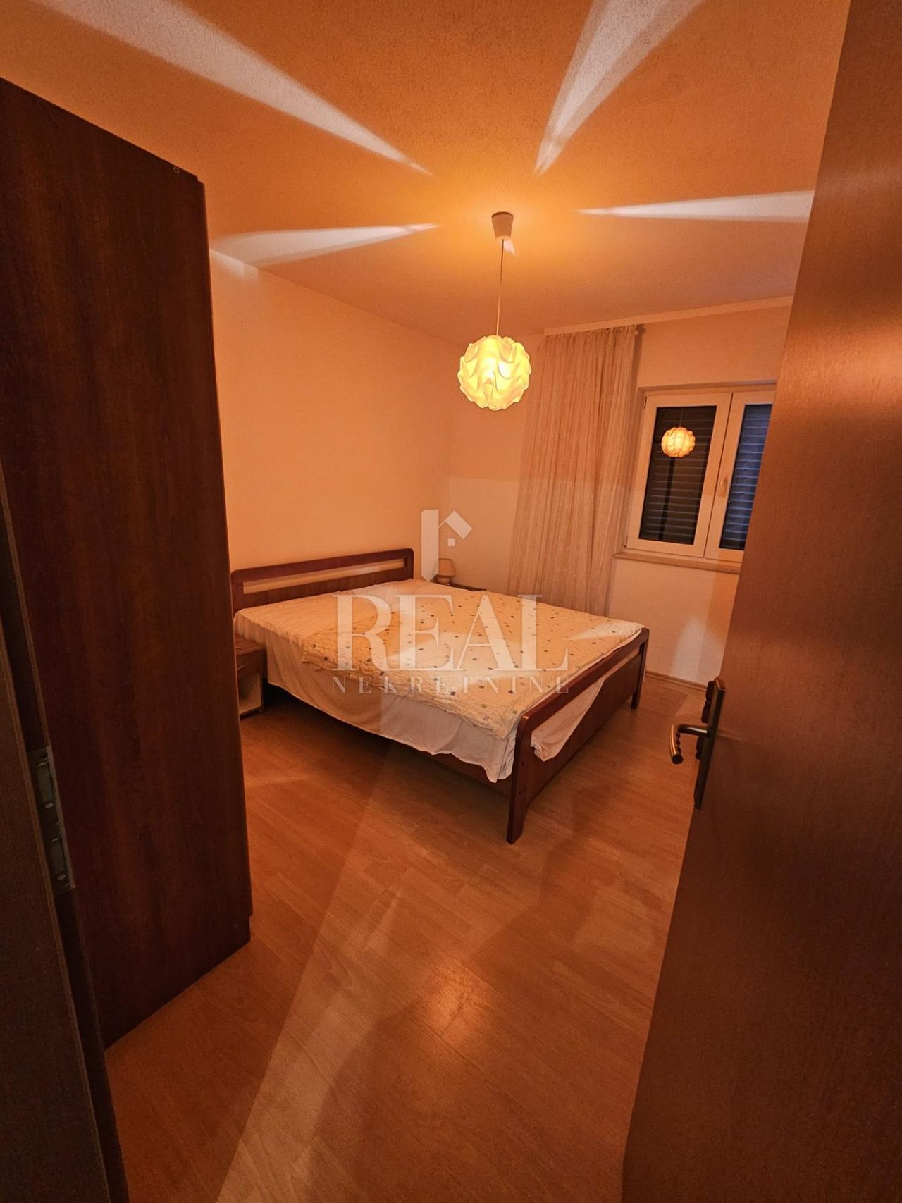 Haus u Segetu, 540m², 13 soba, slika 4