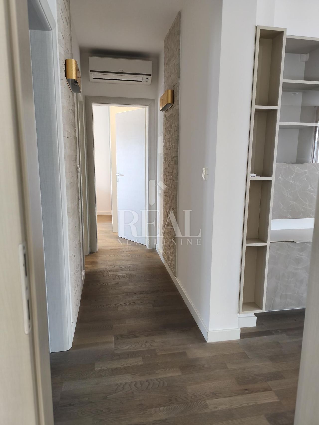 Stan u Trogiru, 102m², 4 sobe, slika 5