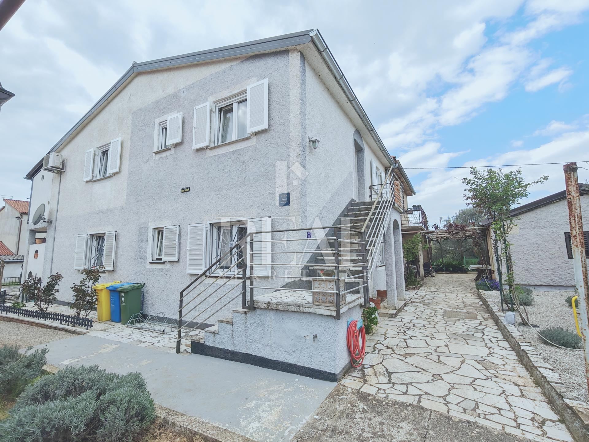 Haus u Fažani, 177m², 5 soba