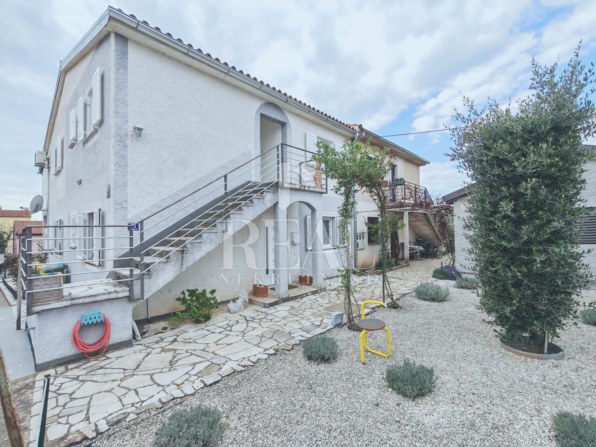 Haus u Fažani, 177m², 5 soba, slika 2