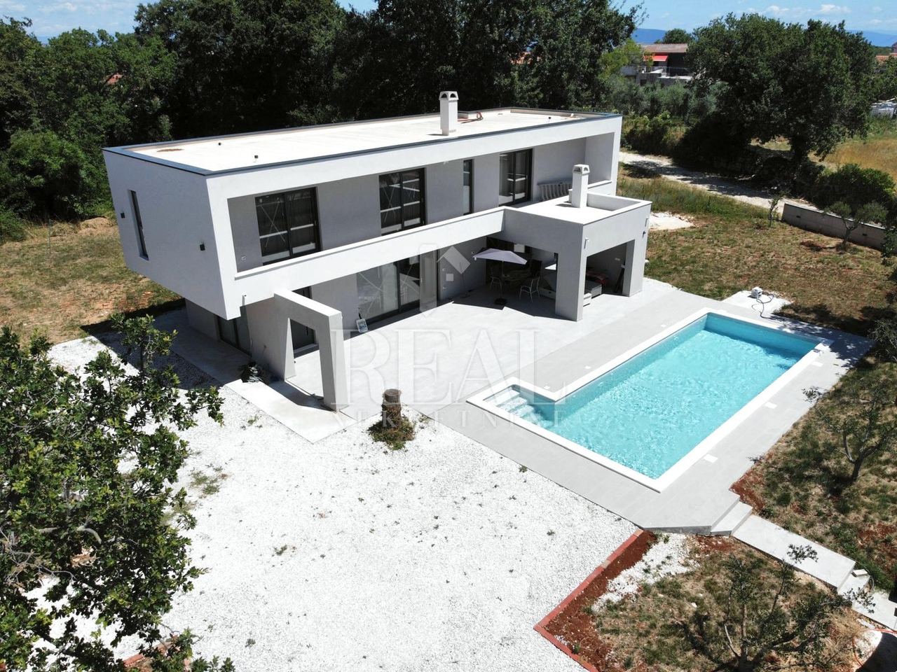 Casa u Marčani, 200m², 3 sobe, slika 3
