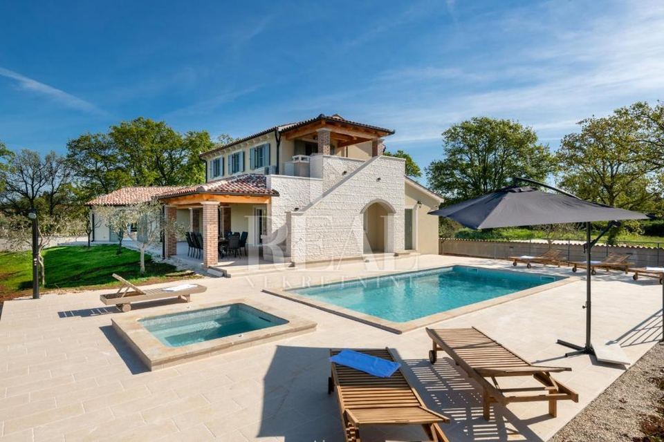 Casa u Marčani, 300m², 4 sobe