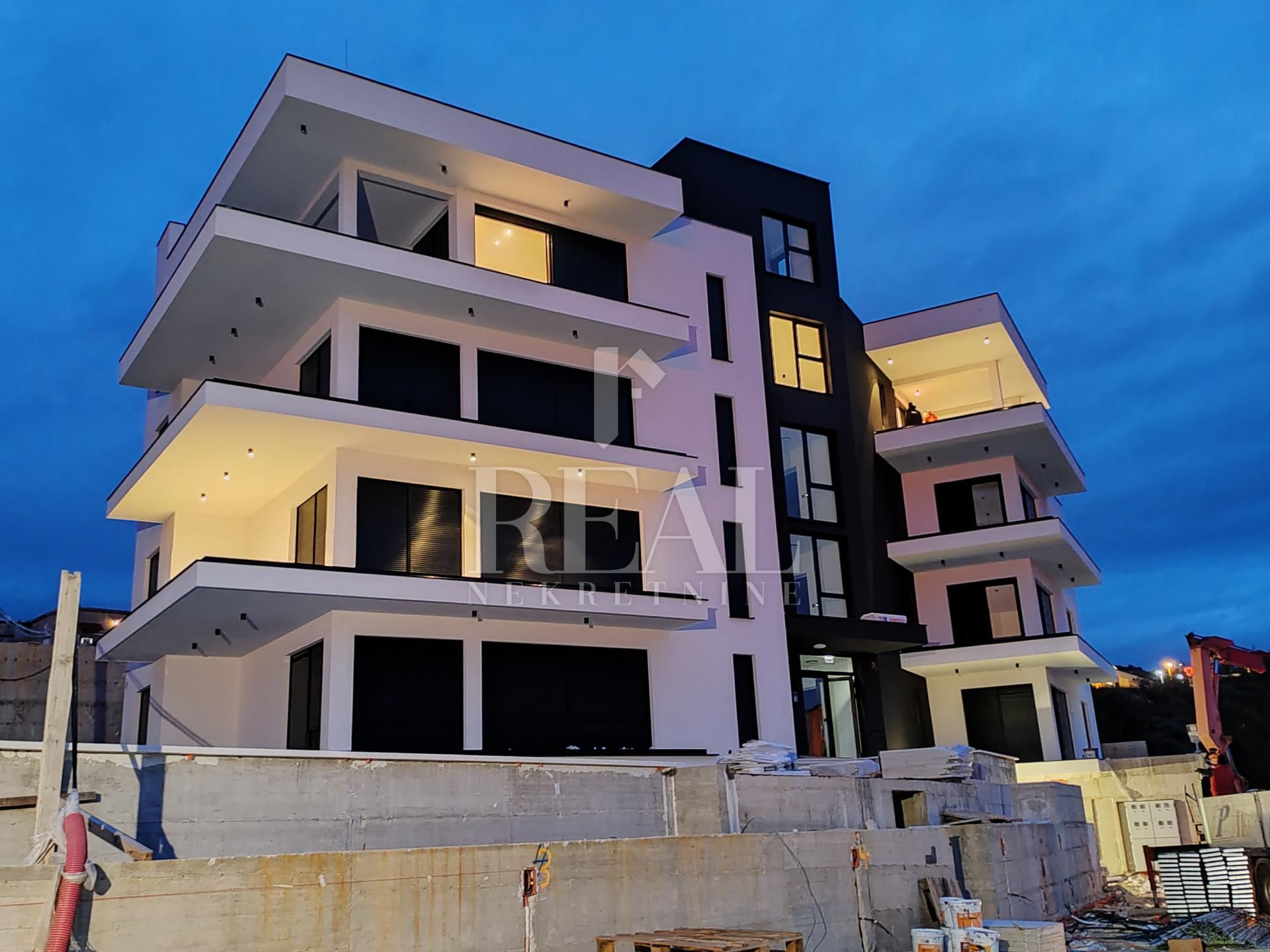 Apartment u Primoštenu, 104.9m², 2 sobe, slika 2