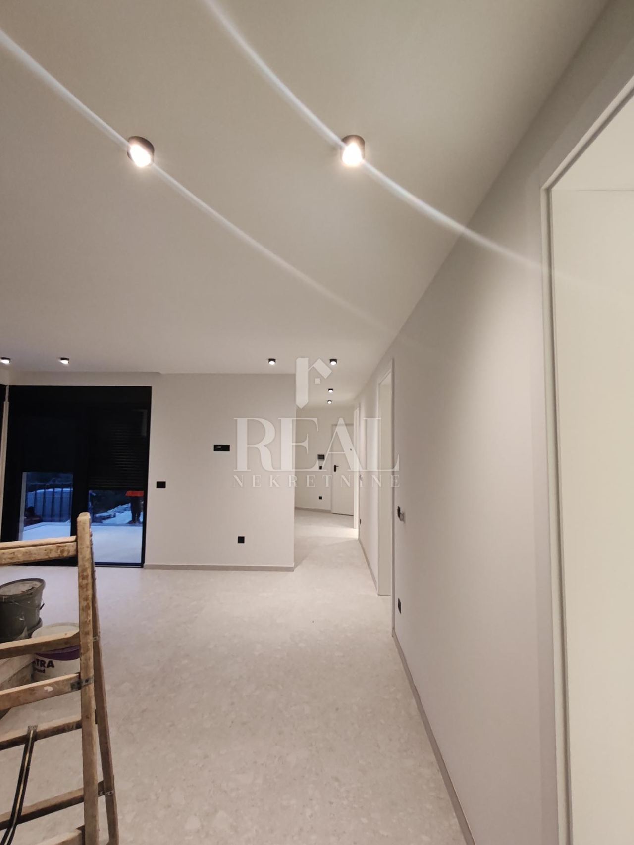 Stan u Primoštenu, 115.76m², 2 sobe, slika 5