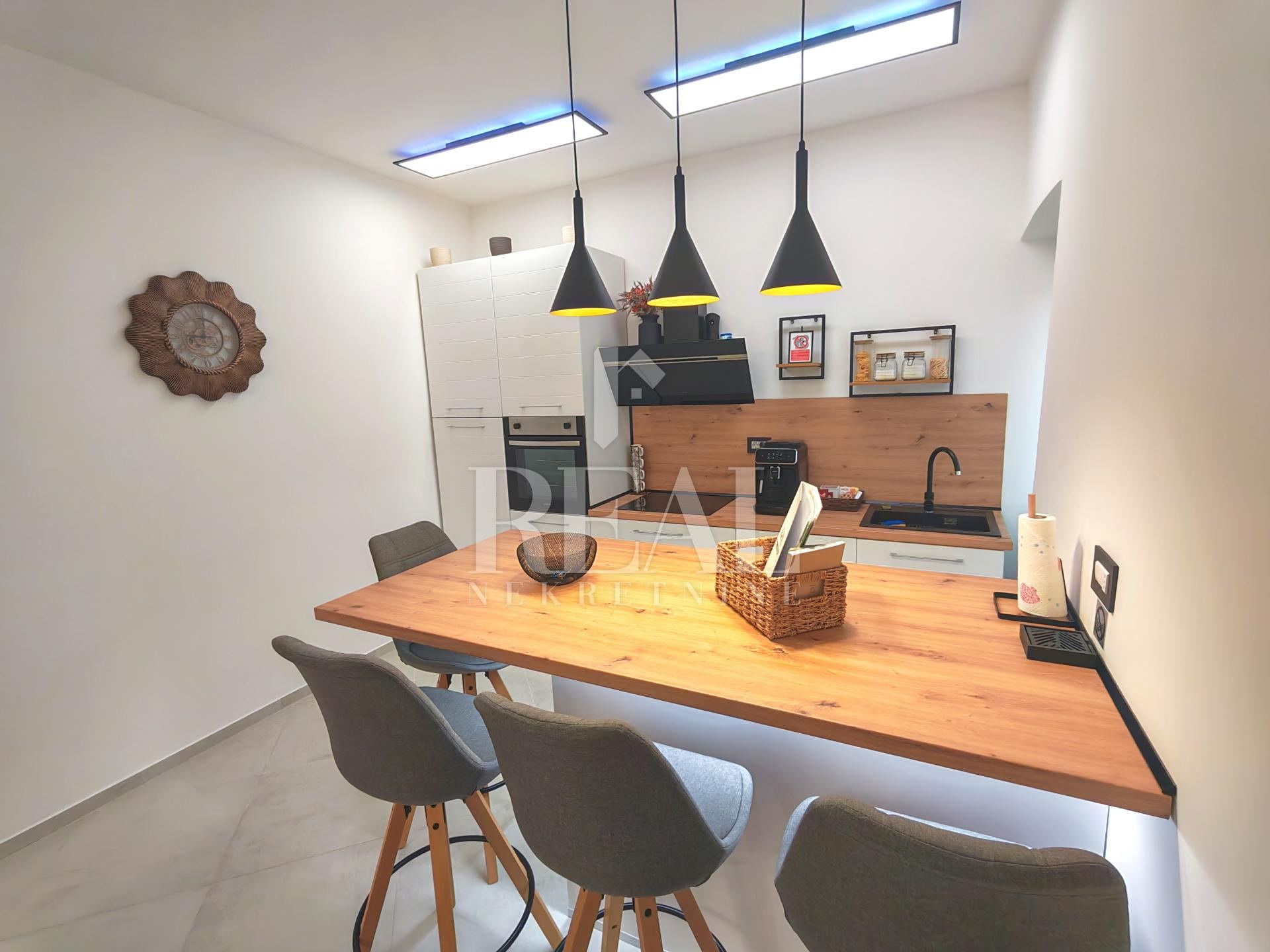 Apartment u Puli, 62.48m², 2 sobe, slika 2