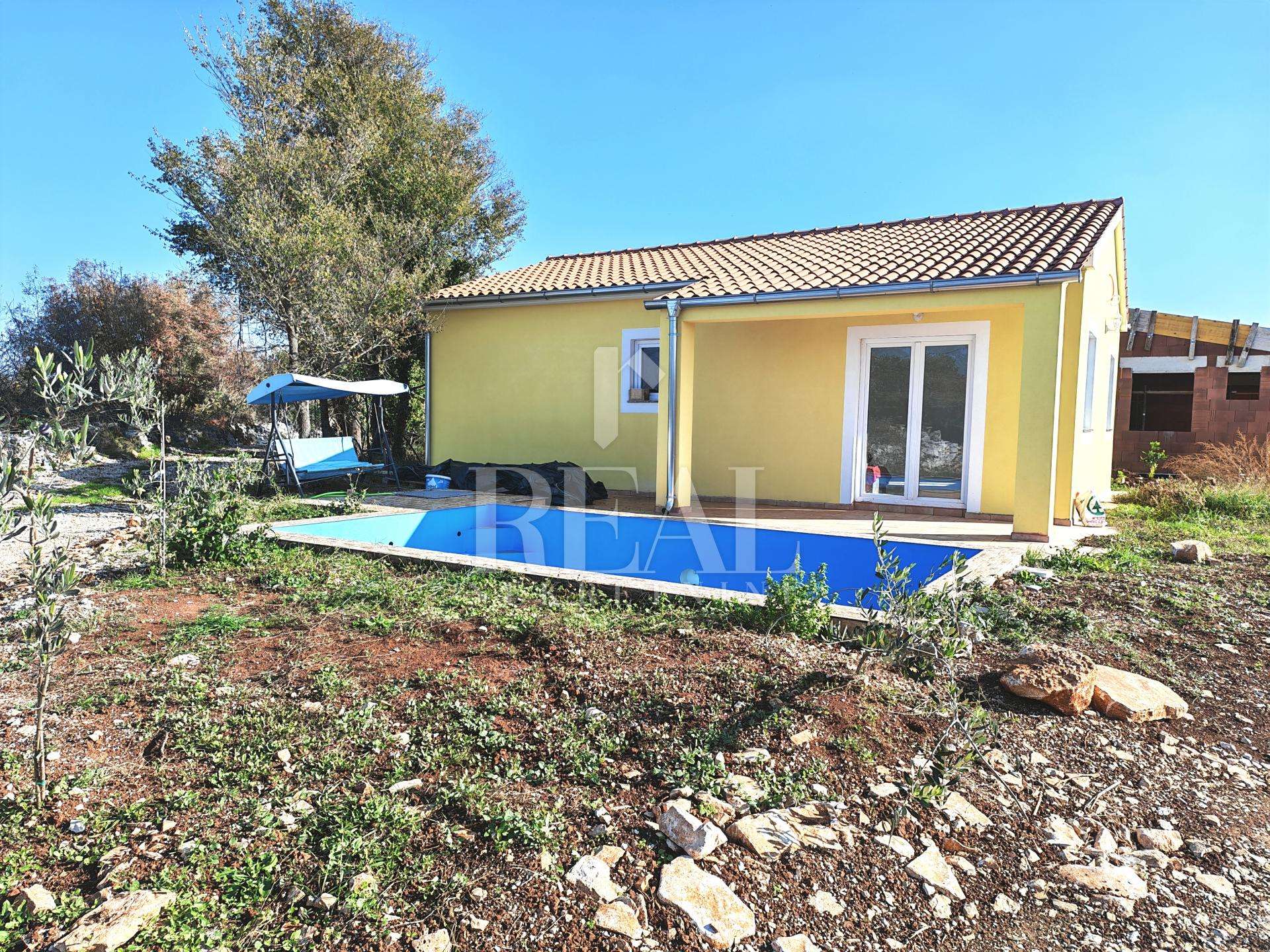 Kuća u Svetvinčenatu, 70m², 2 sobe