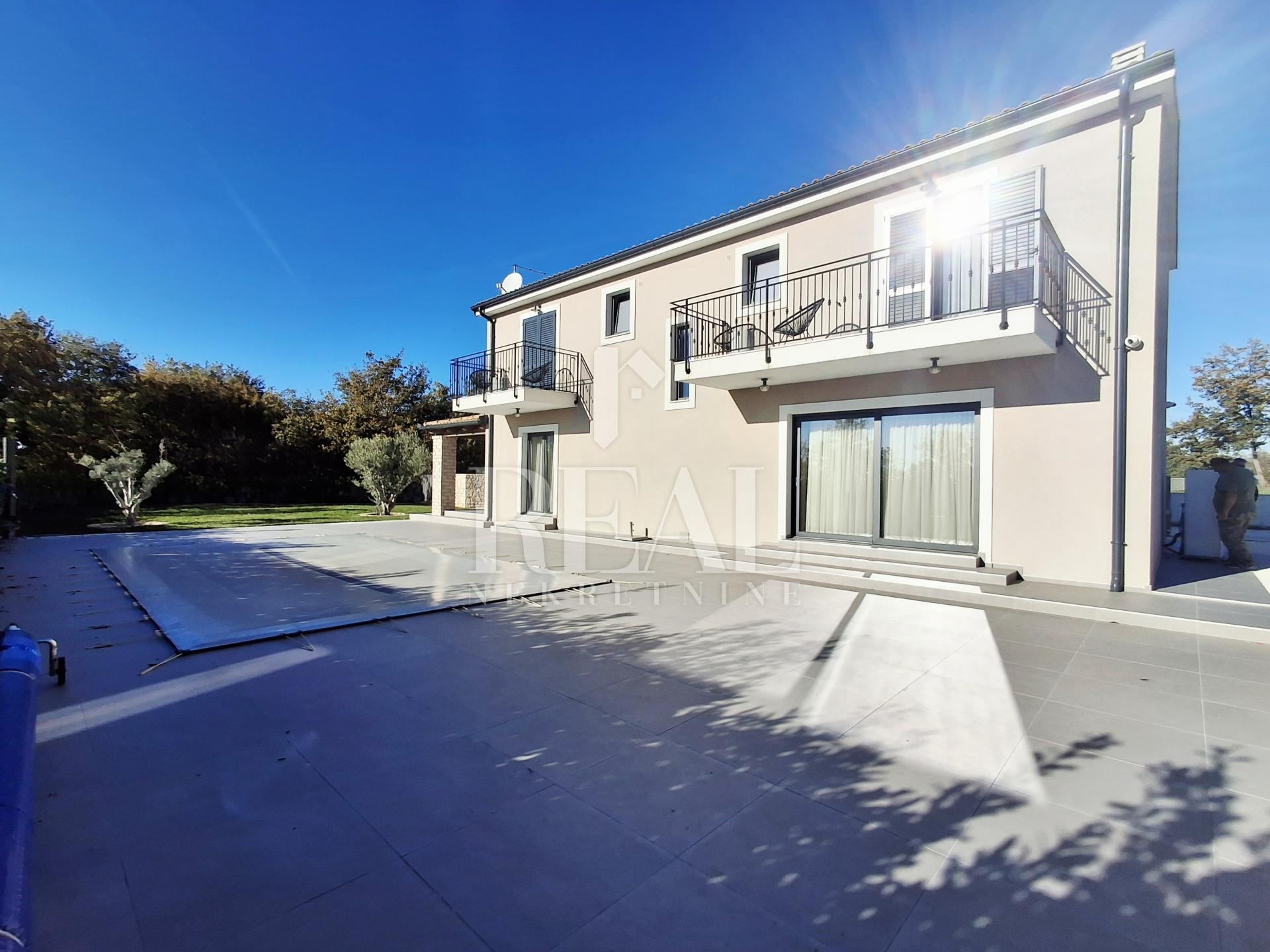 Haus u Žminju, 200m², 4 sobe, slika 3