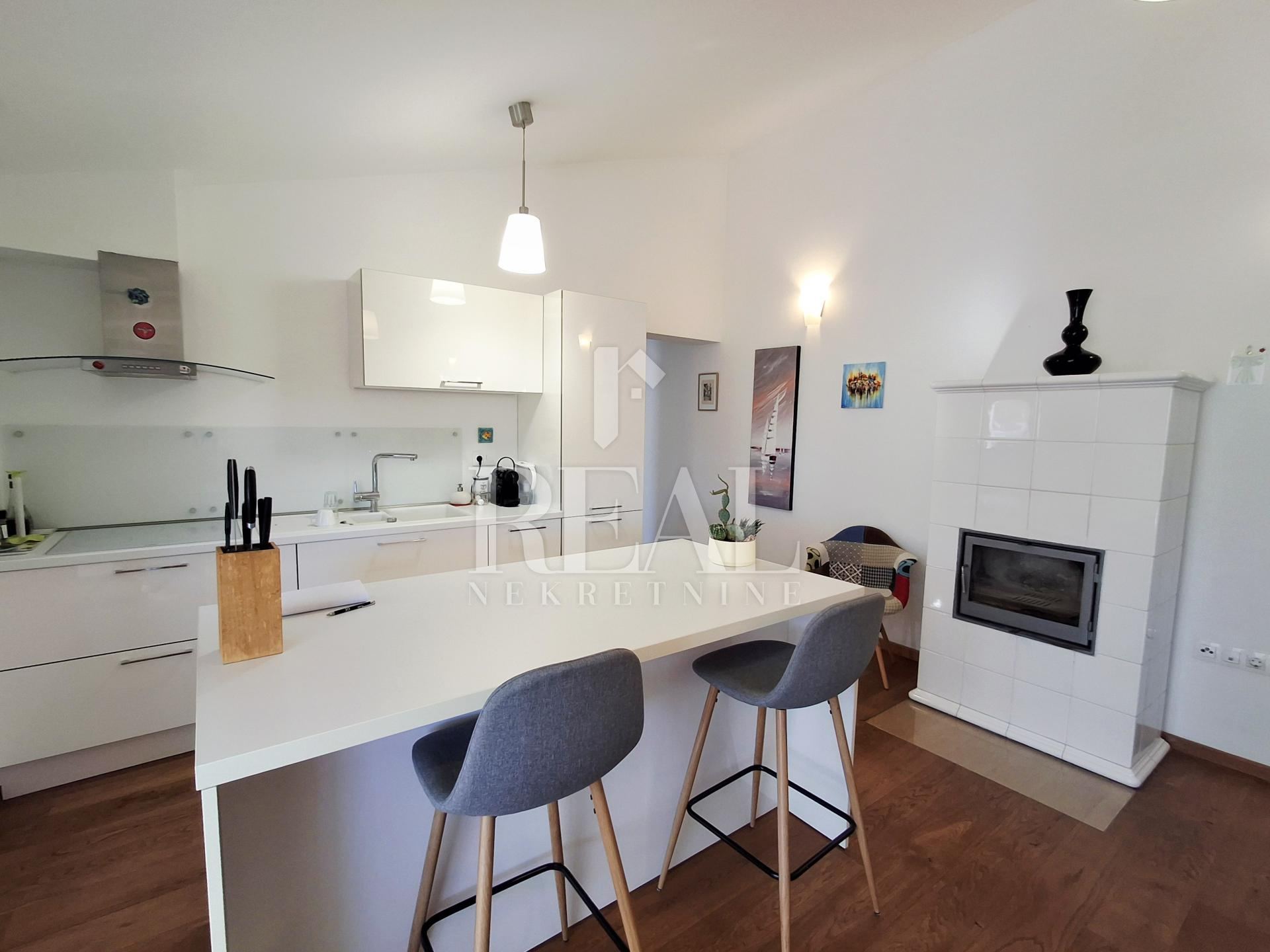 Apartment u Puli, 63m², 2 sobe, slika 3