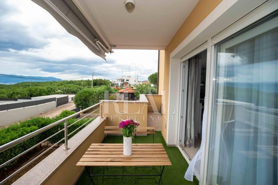 Wohnung u Kostreni, 97m², 3 sobe