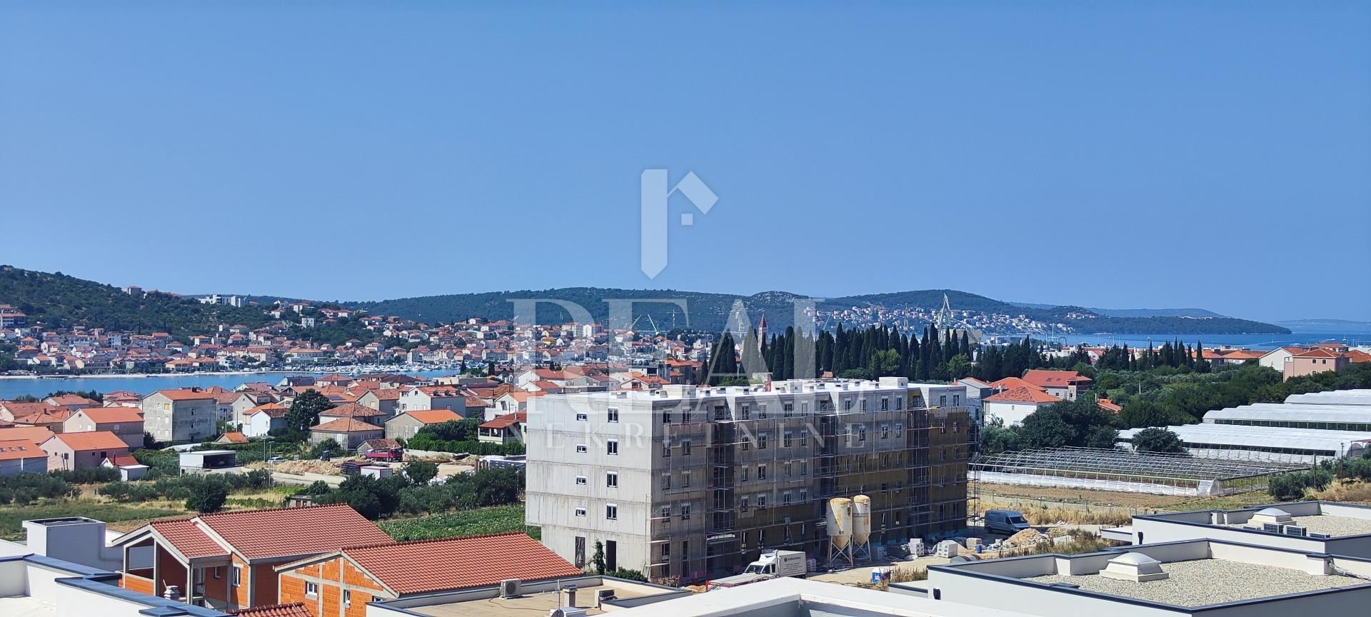 Apartment u Trogiru, 200m², 3 sobe, slika 3