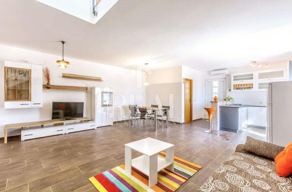 Haus u Medulinu, 120m², 3 sobe, slika 5