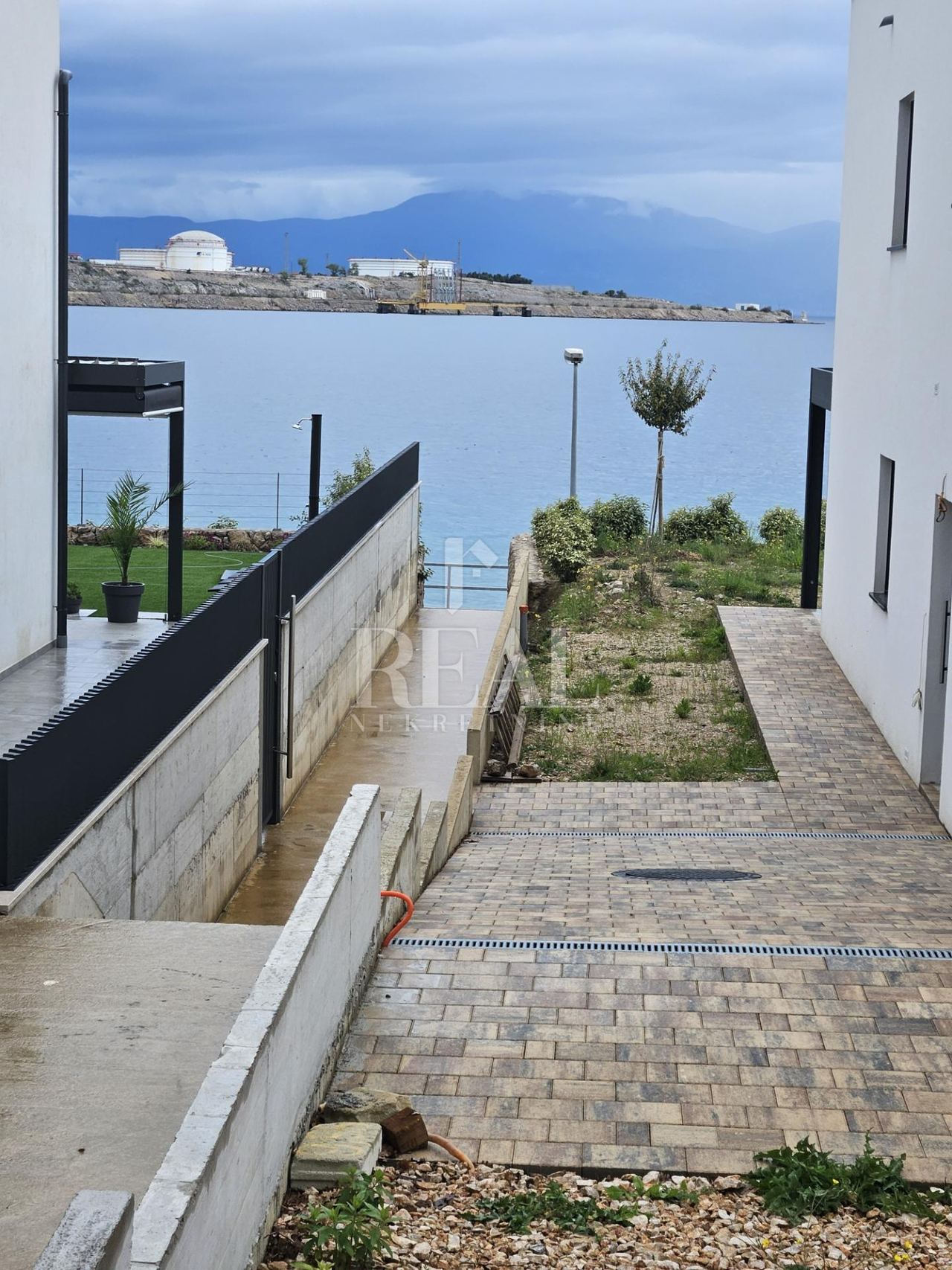 Land u Omišalju, 2808m²