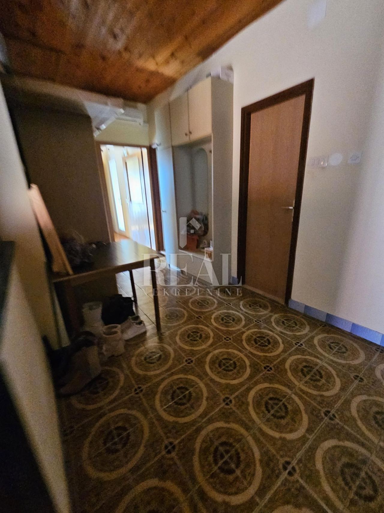 House u Vodicama, 360m², 14 soba, slika 5