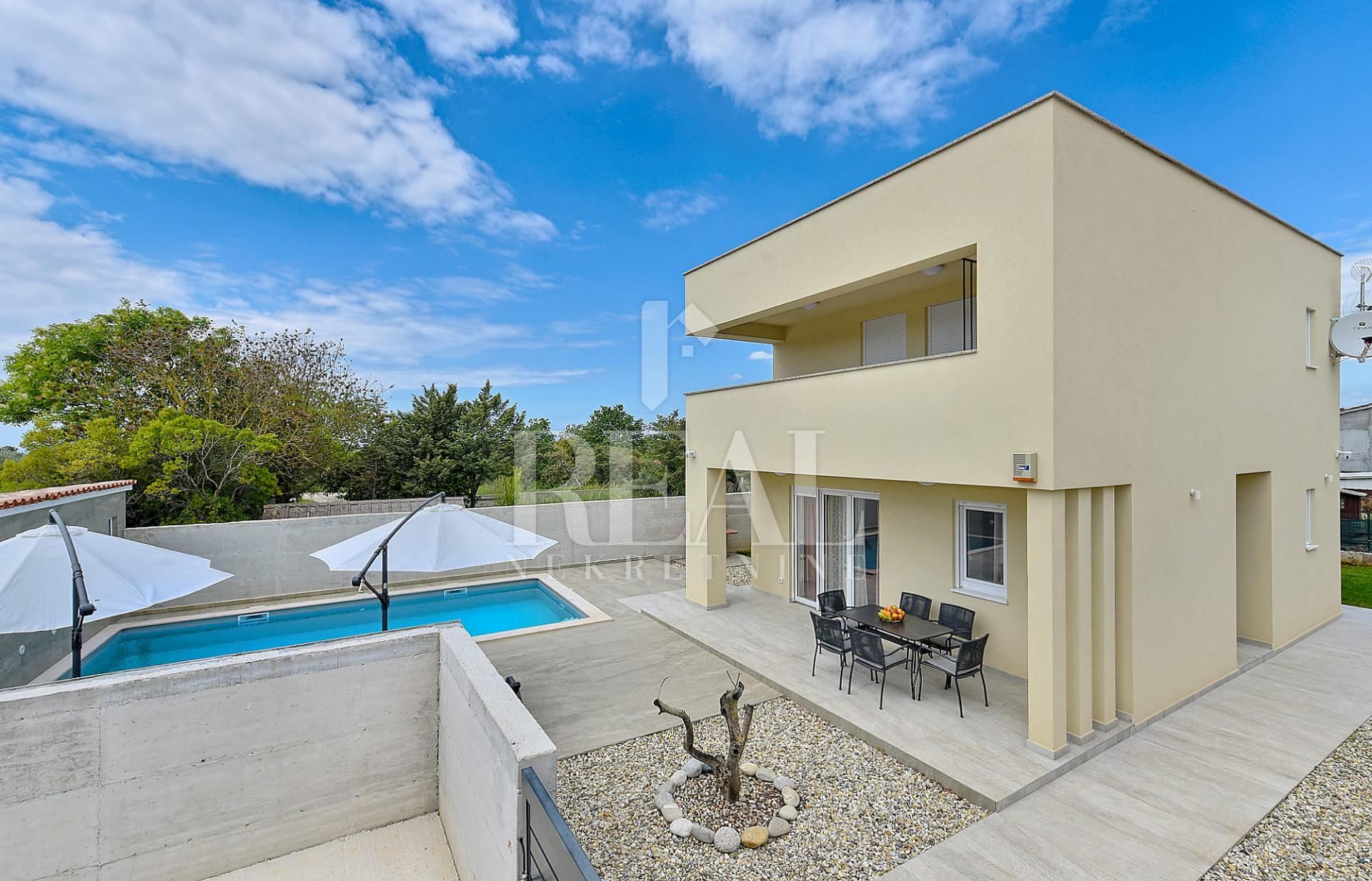 Kuća u Vodnjanu, 120m², 3 sobe, slika 2