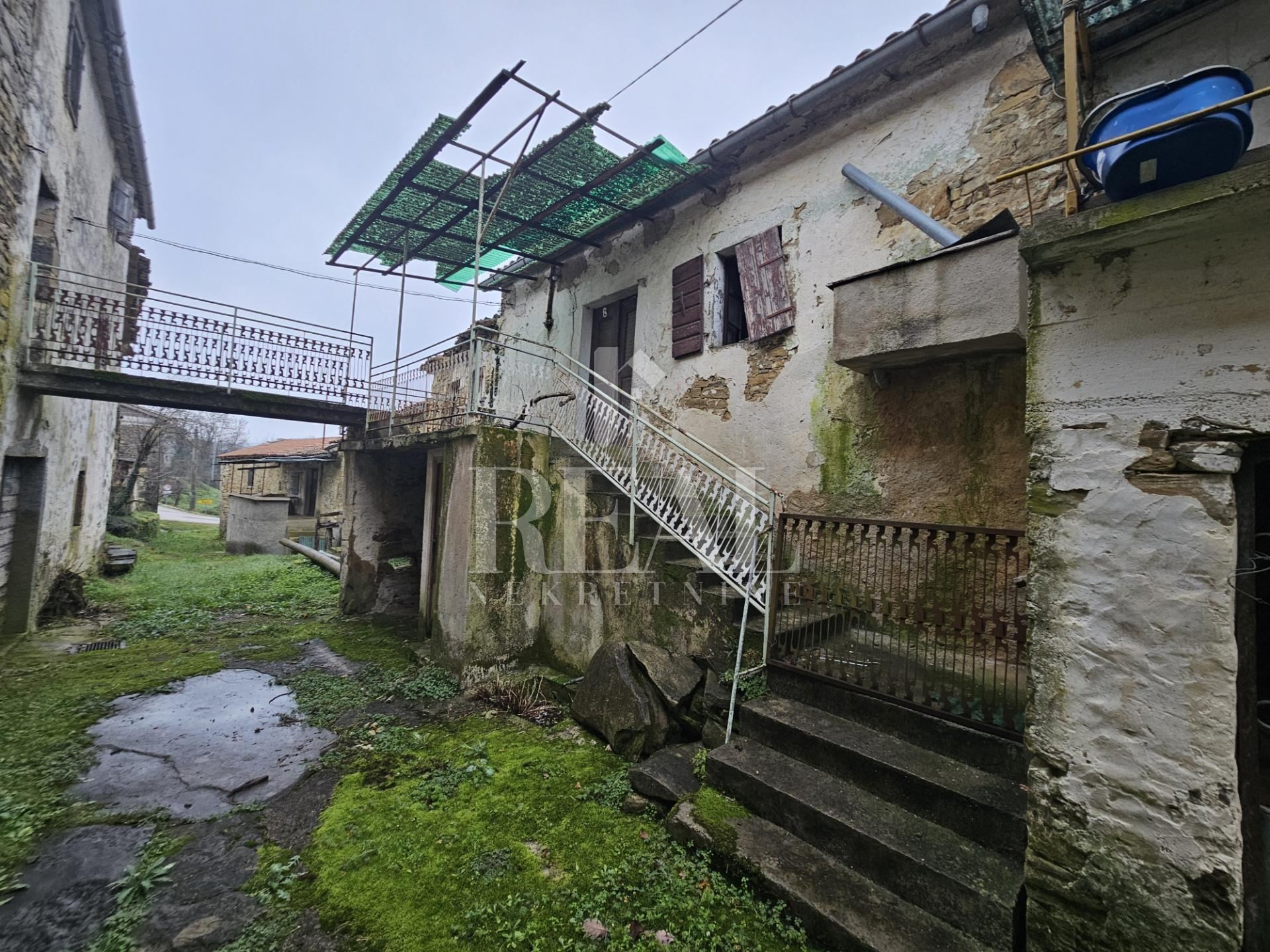 Casa u Buzetu, 120m², 2 sobe