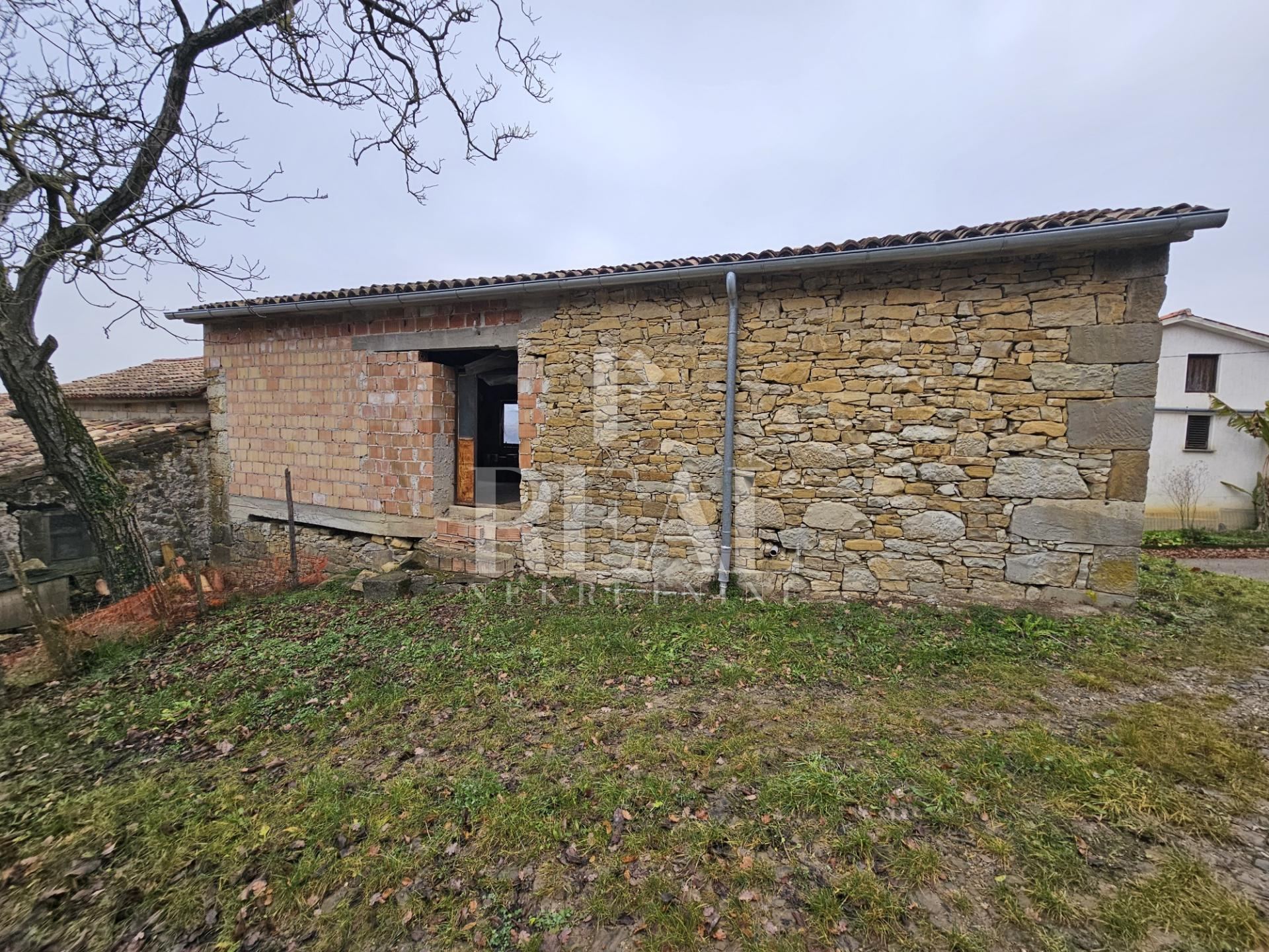 Haus u Buzetu, 140m², 2 sobe, slika 3