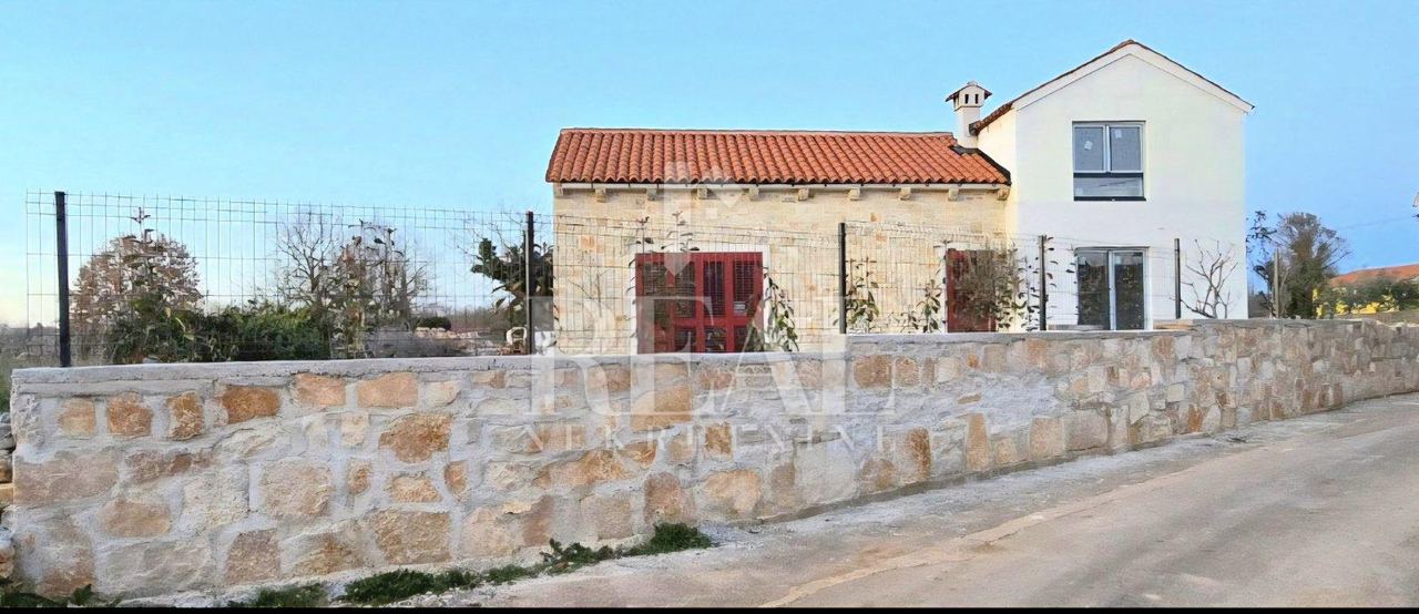 Kuća u Svetvinčenatu, 124m², 3 sobe
