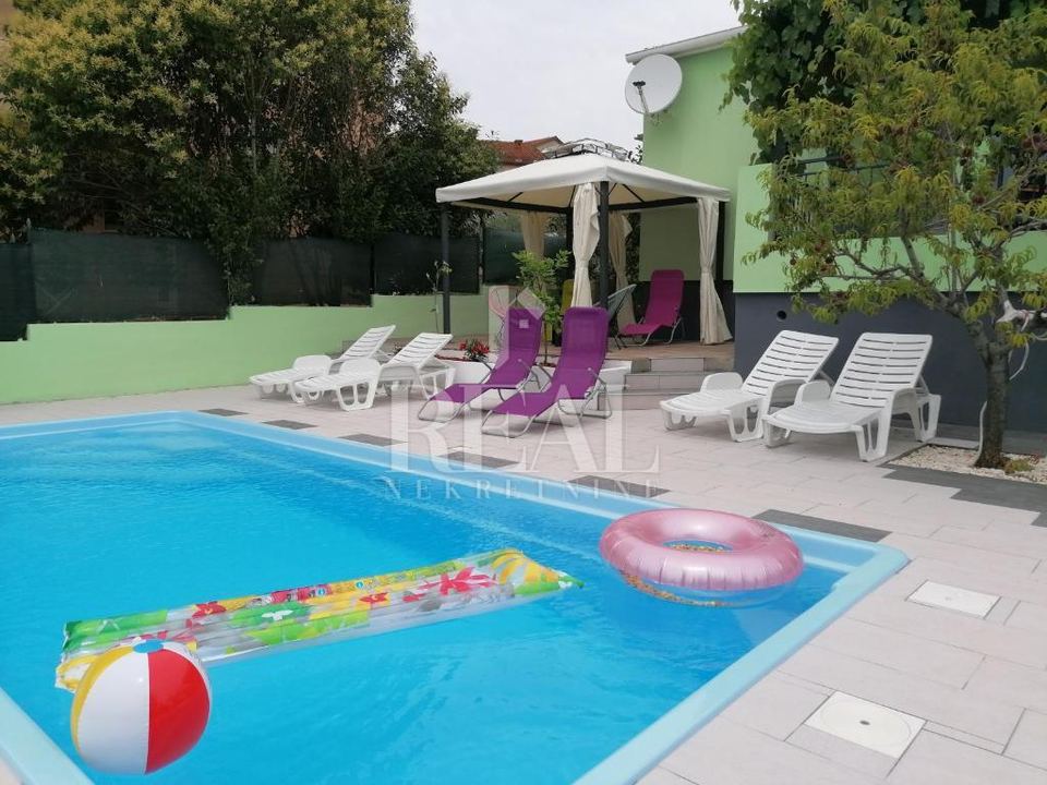 Haus u Puli, 148m², 4 sobe, slika 3