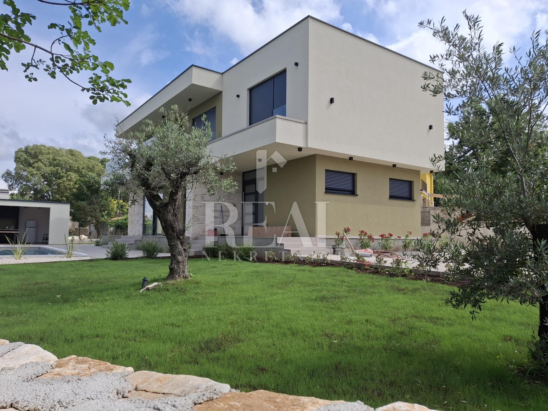 Kuća u Svetvinčenatu, 208m², 4 sobe, slika 3
