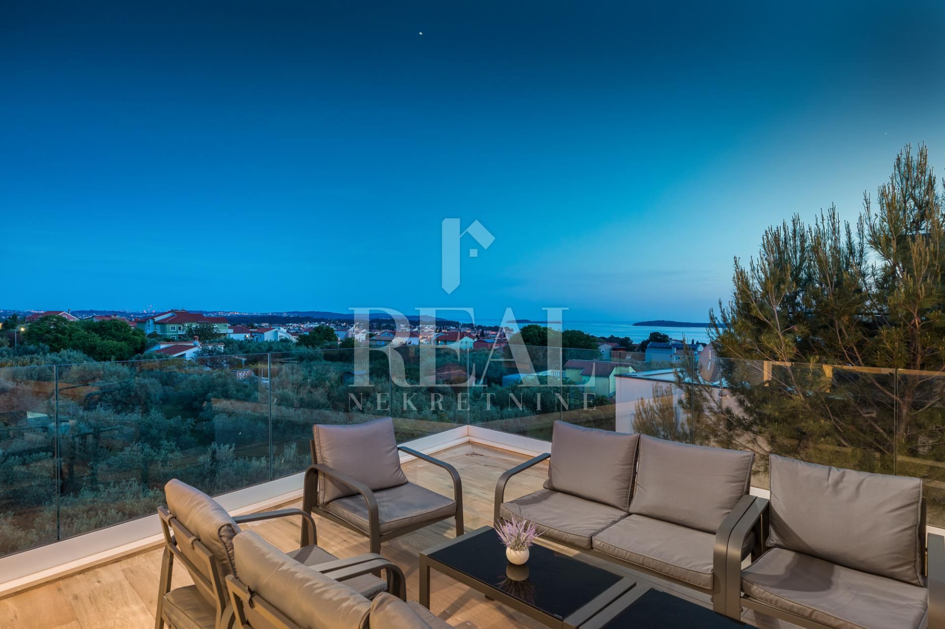 Haus u Fažani, 360m², 5 soba, slika 5