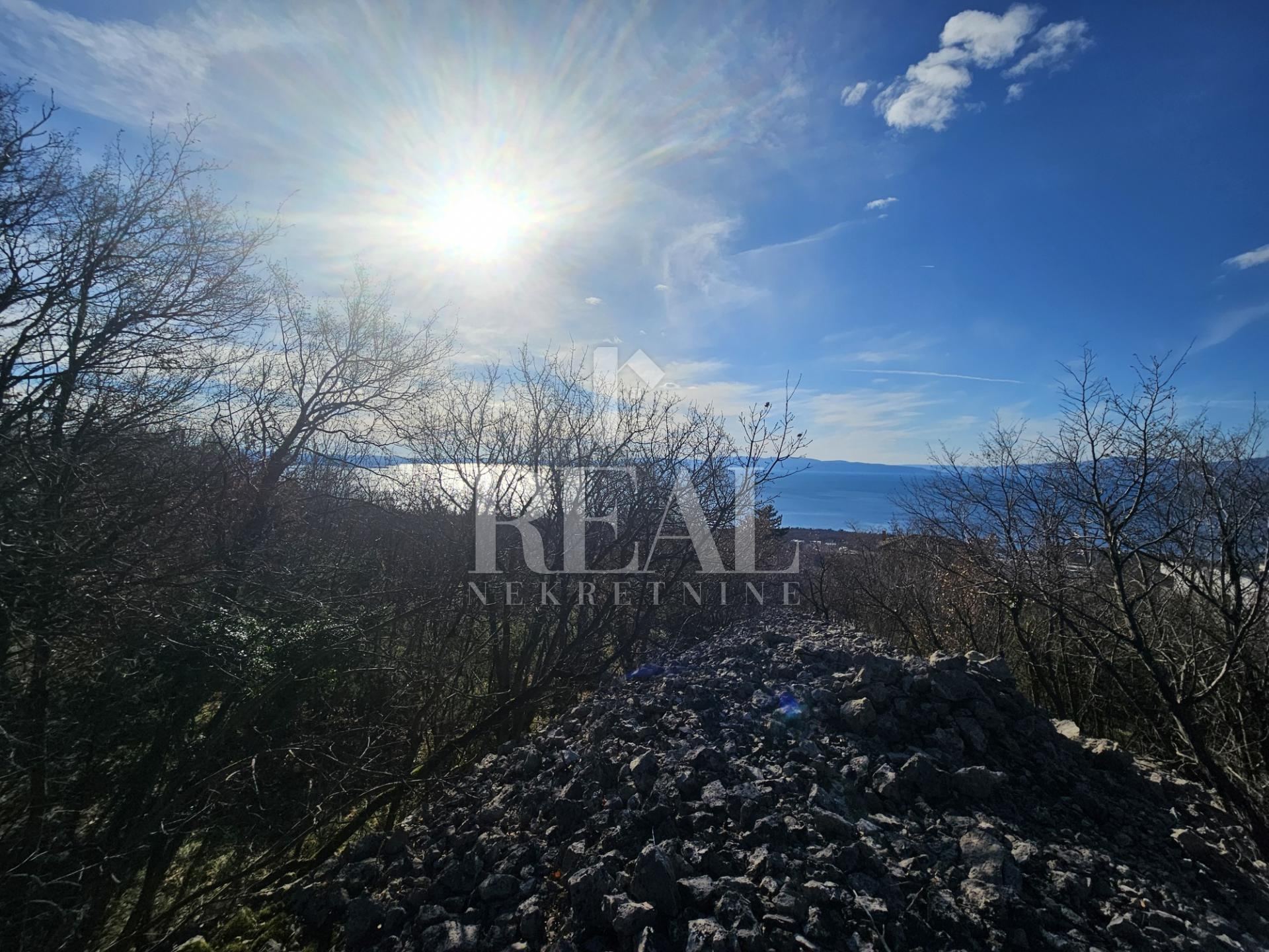 Terreno u Kostreni, 1700m², slika 2